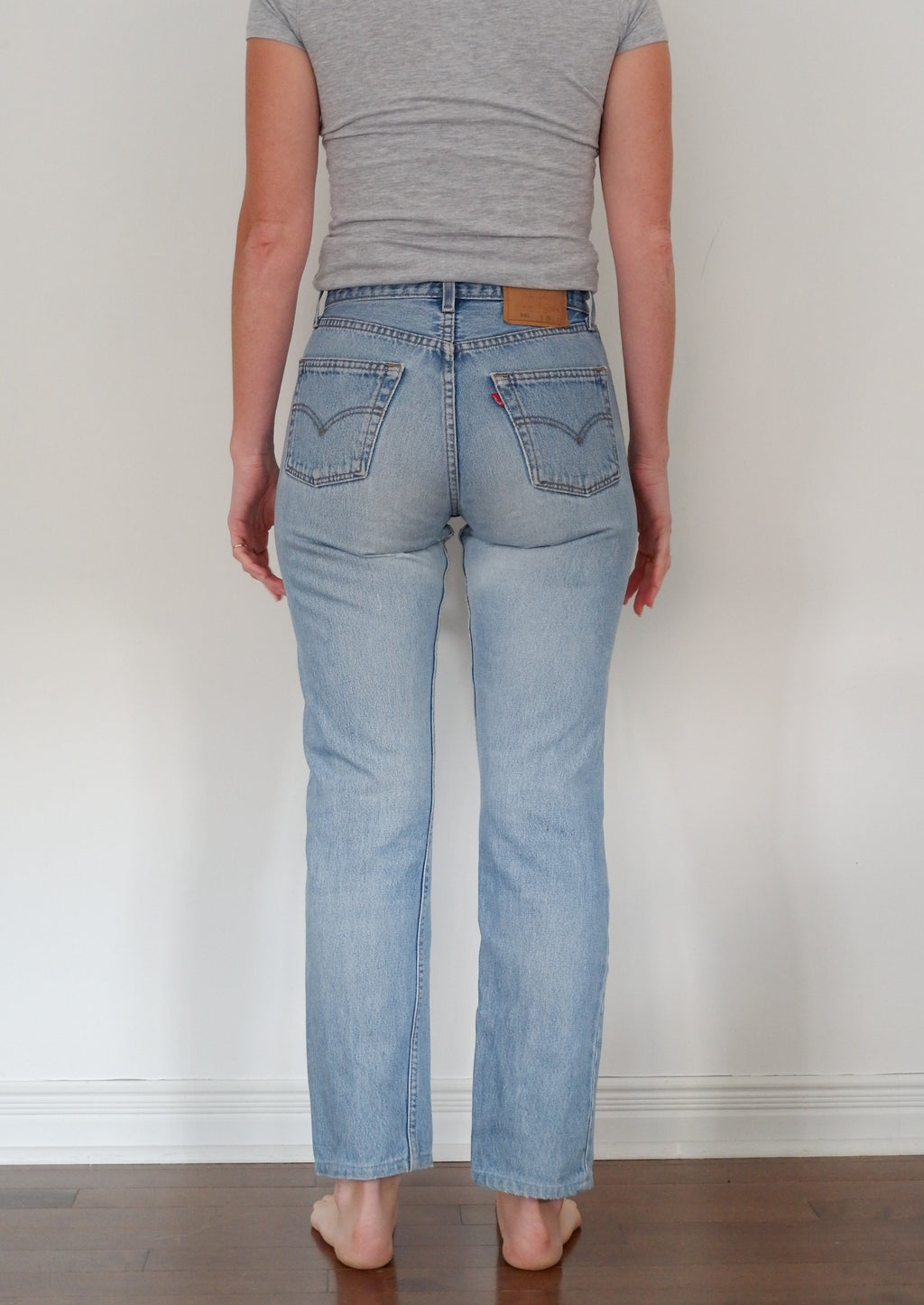 Levis Vintage 501 Light Wash Jeans - 28