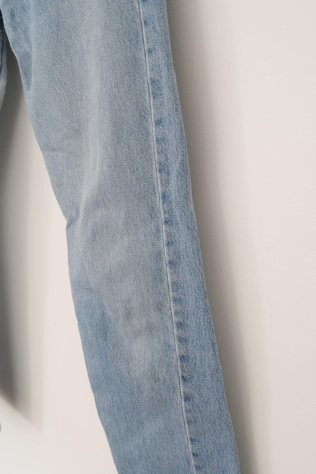 Levis Vintage 501 Light Wash Jeans - 28