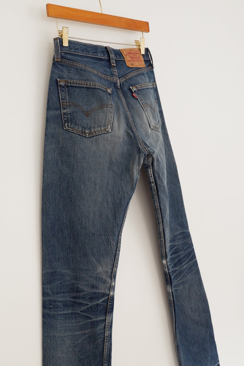 Levis Vintage 501 Medium Dark Wash Jeans - 28