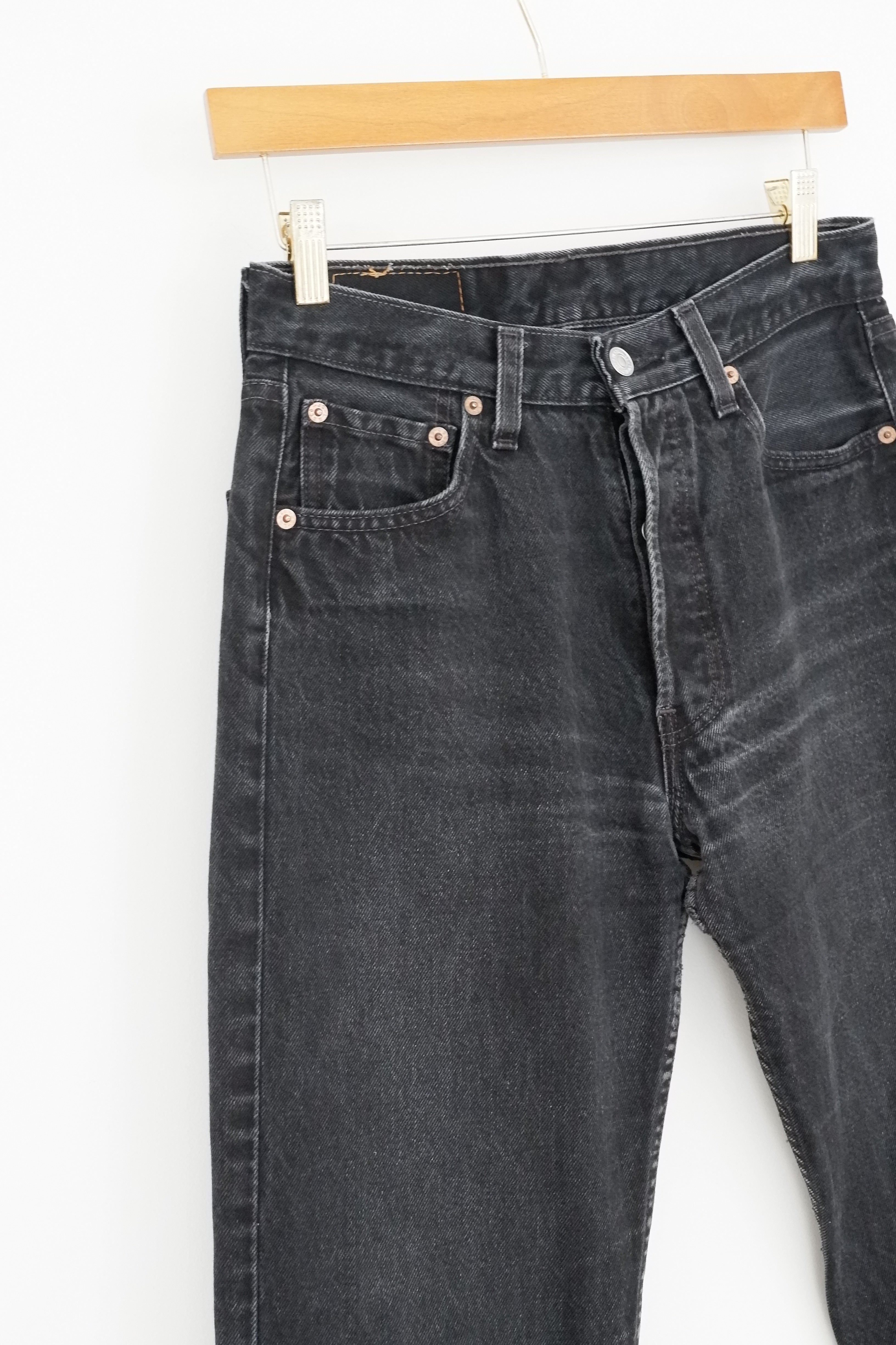 Levis Vintage 501 Black Jeans - 28