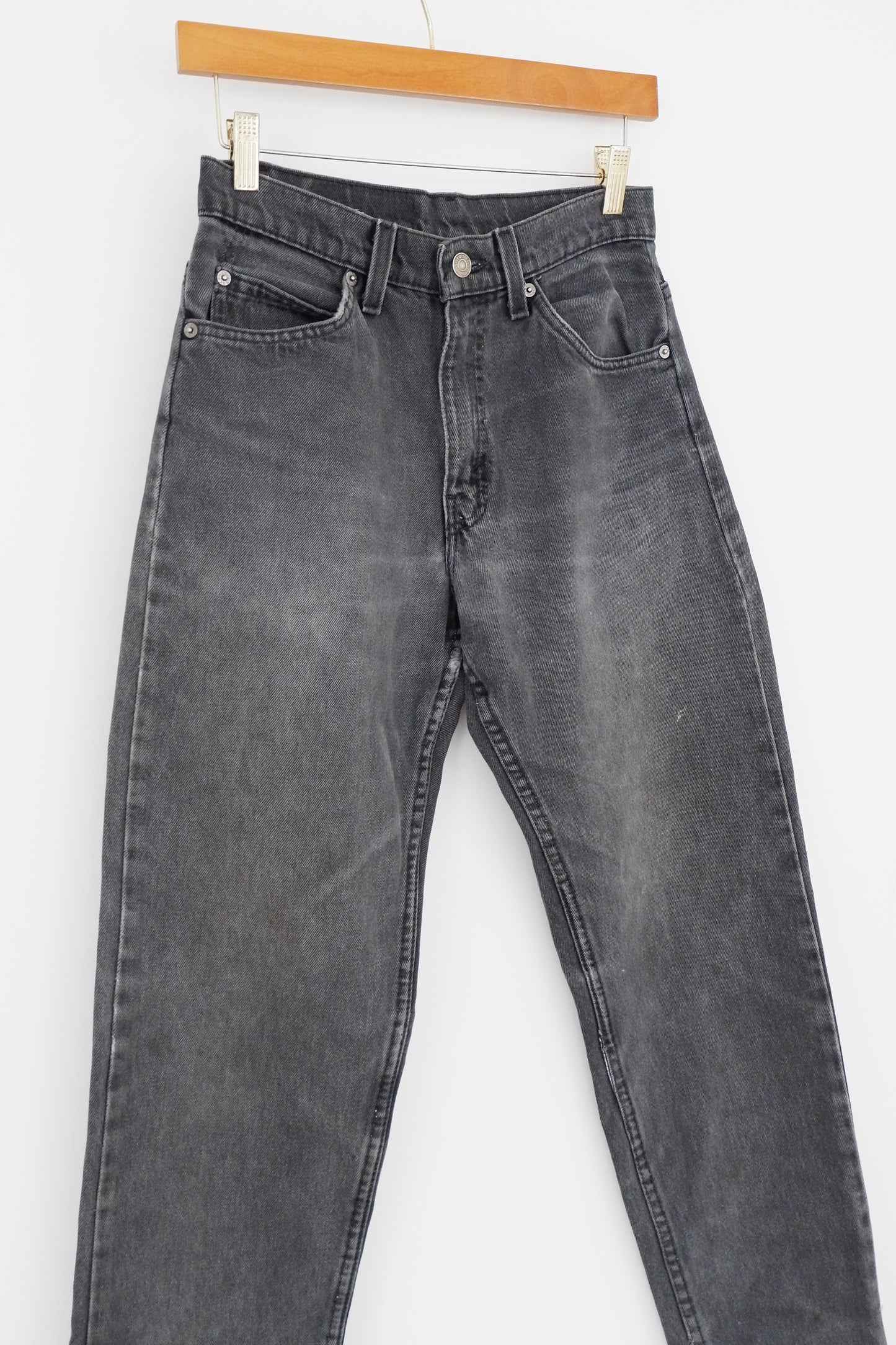 Levis Vintage 550 Black/Grey Highwaisted Tapered Leg Jeans - 27