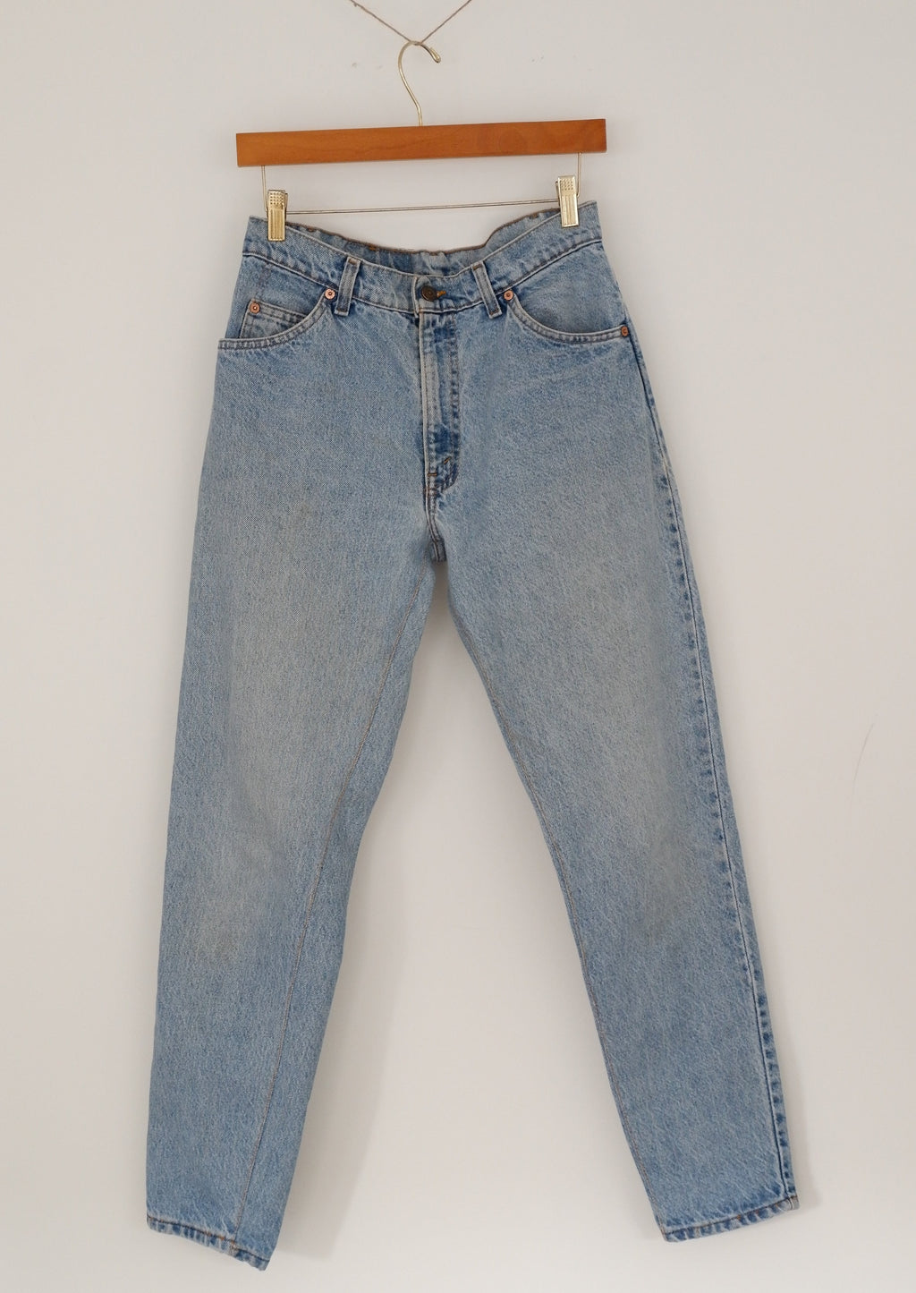 Levis Vintage 550 Medium Light Wash Relaxed Fit Jeans - 30