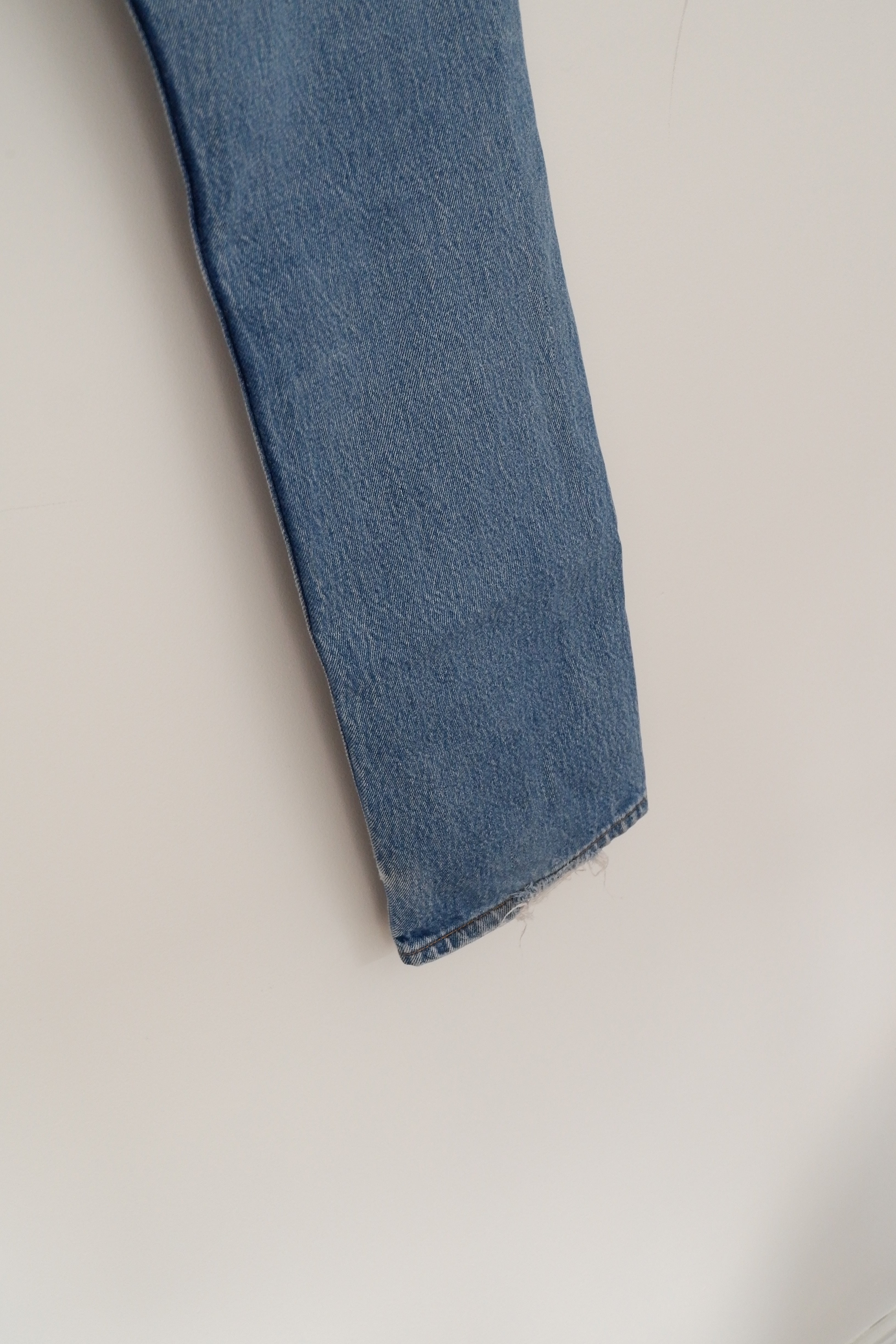 Levis Vintage 501 Medium Light Wash Jeans - 30