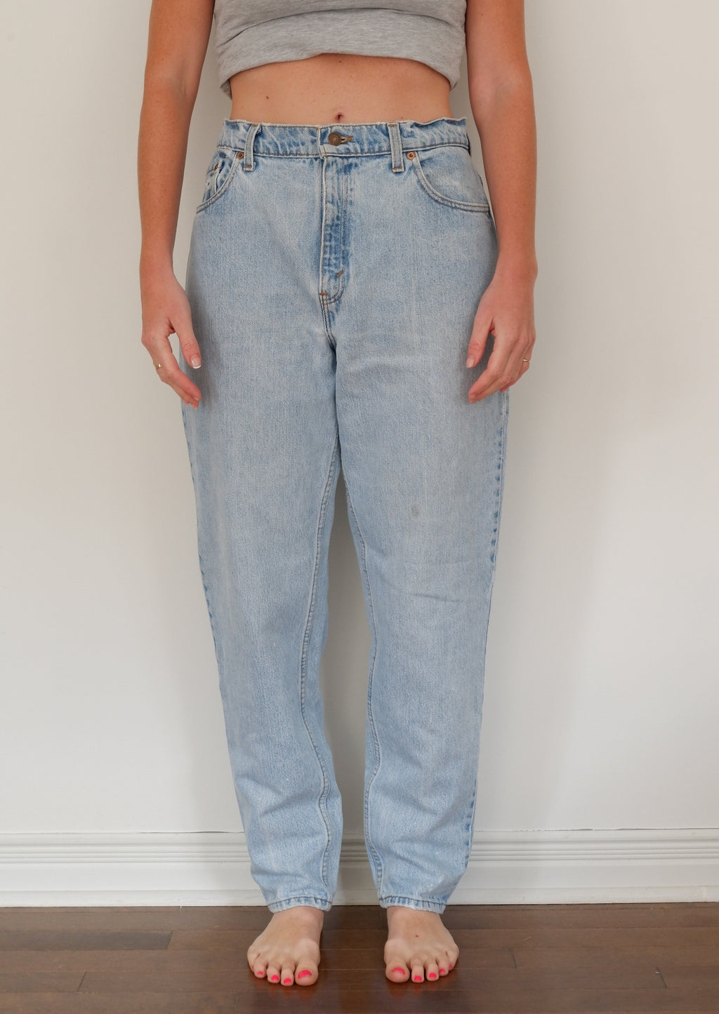 Levis Vintage 550 Relaxed Fit Tapered Leg Jeans - 30