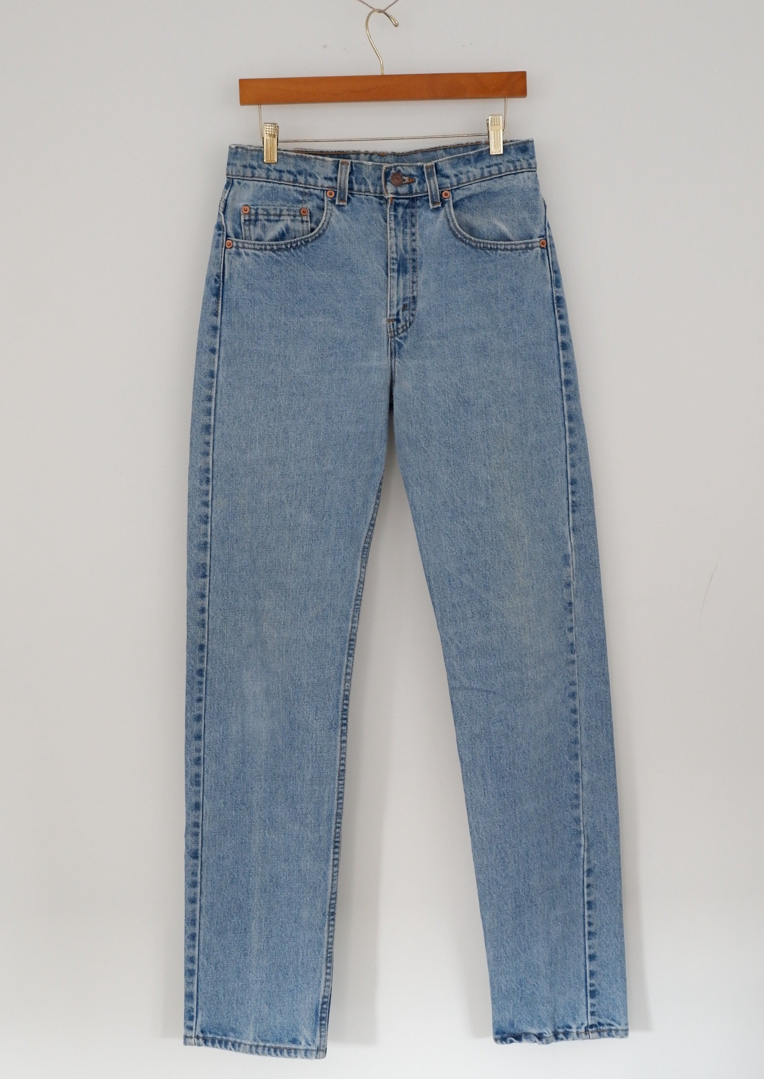 Levis Vintage 505 Jean coupe décontractée à lavage moyen clair - 31