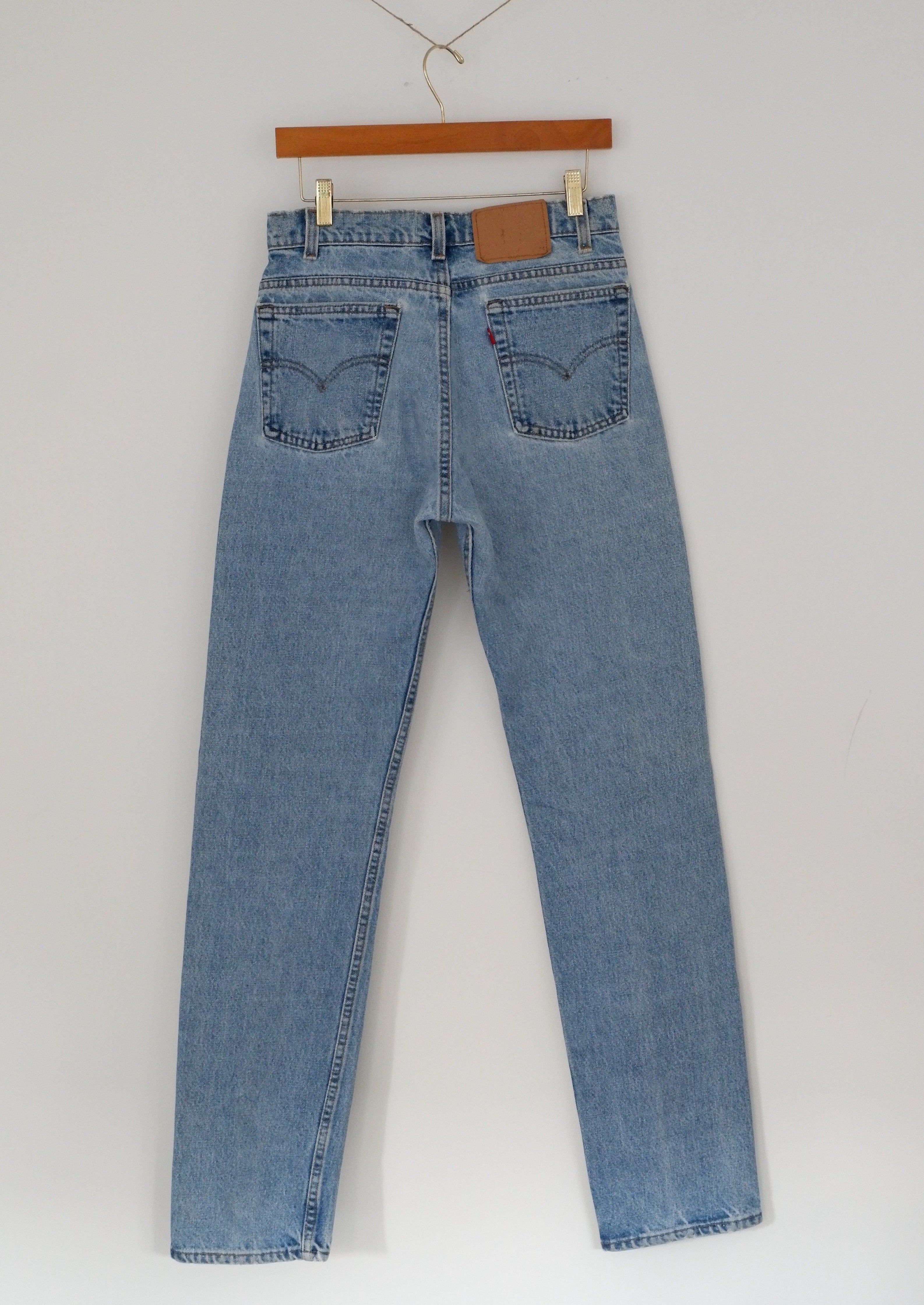Levis Vintage 505 Jean coupe décontractée à lavage moyen clair - 31