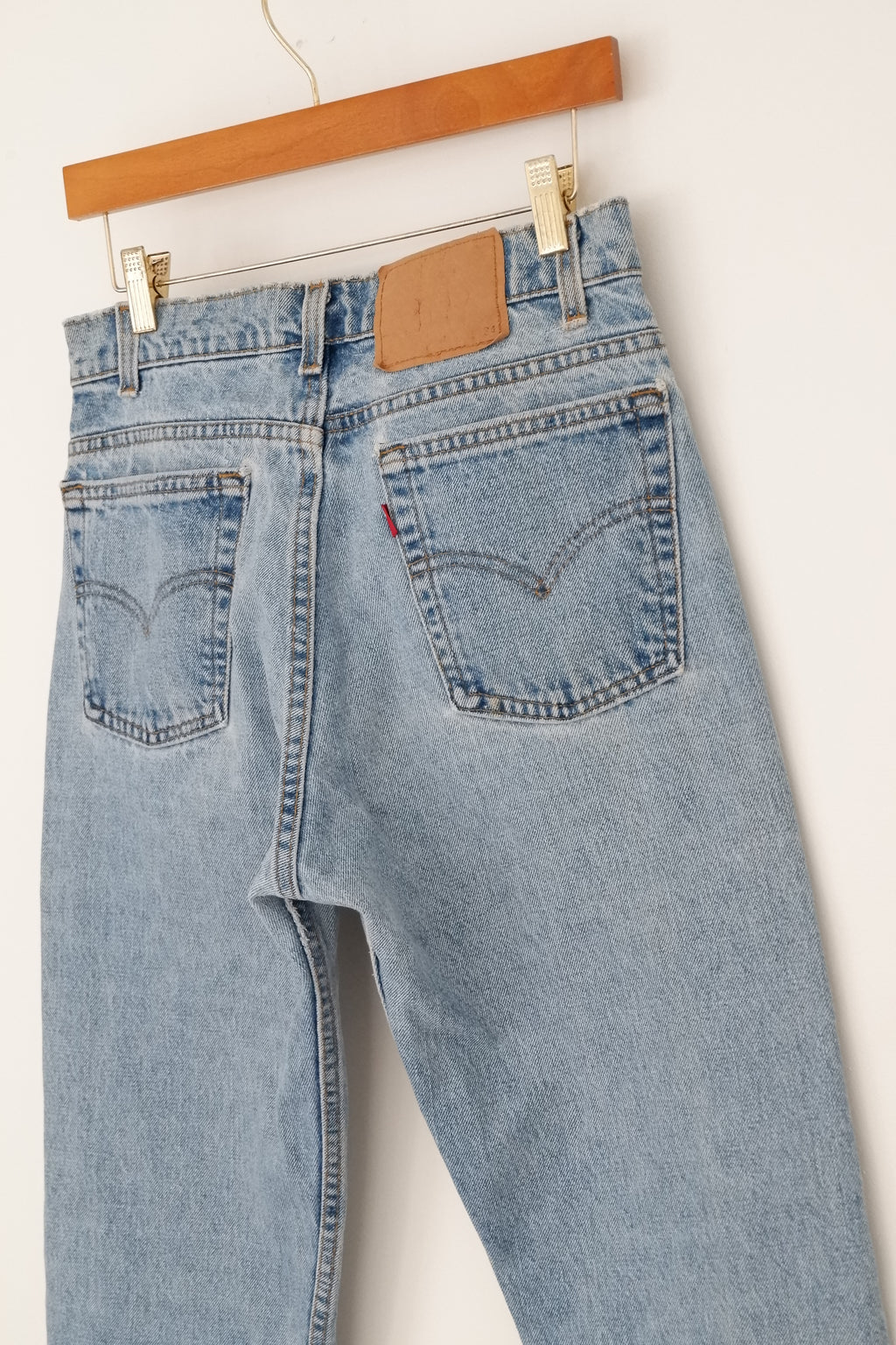 Levis Vintage 505 Jean coupe décontractée à lavage moyen clair - 31