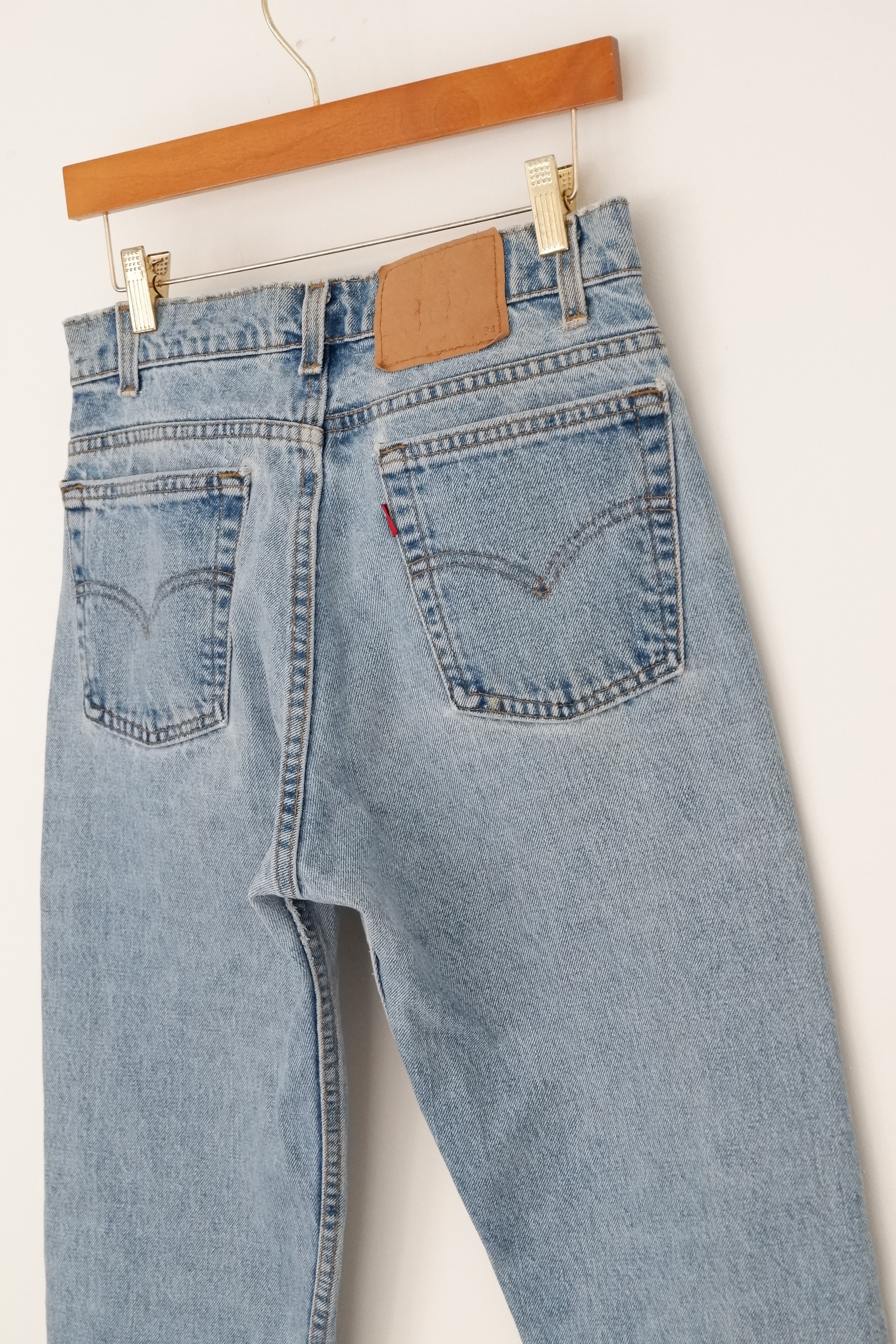 Levis Vintage 505 Jean coupe décontractée à lavage moyen clair - 31