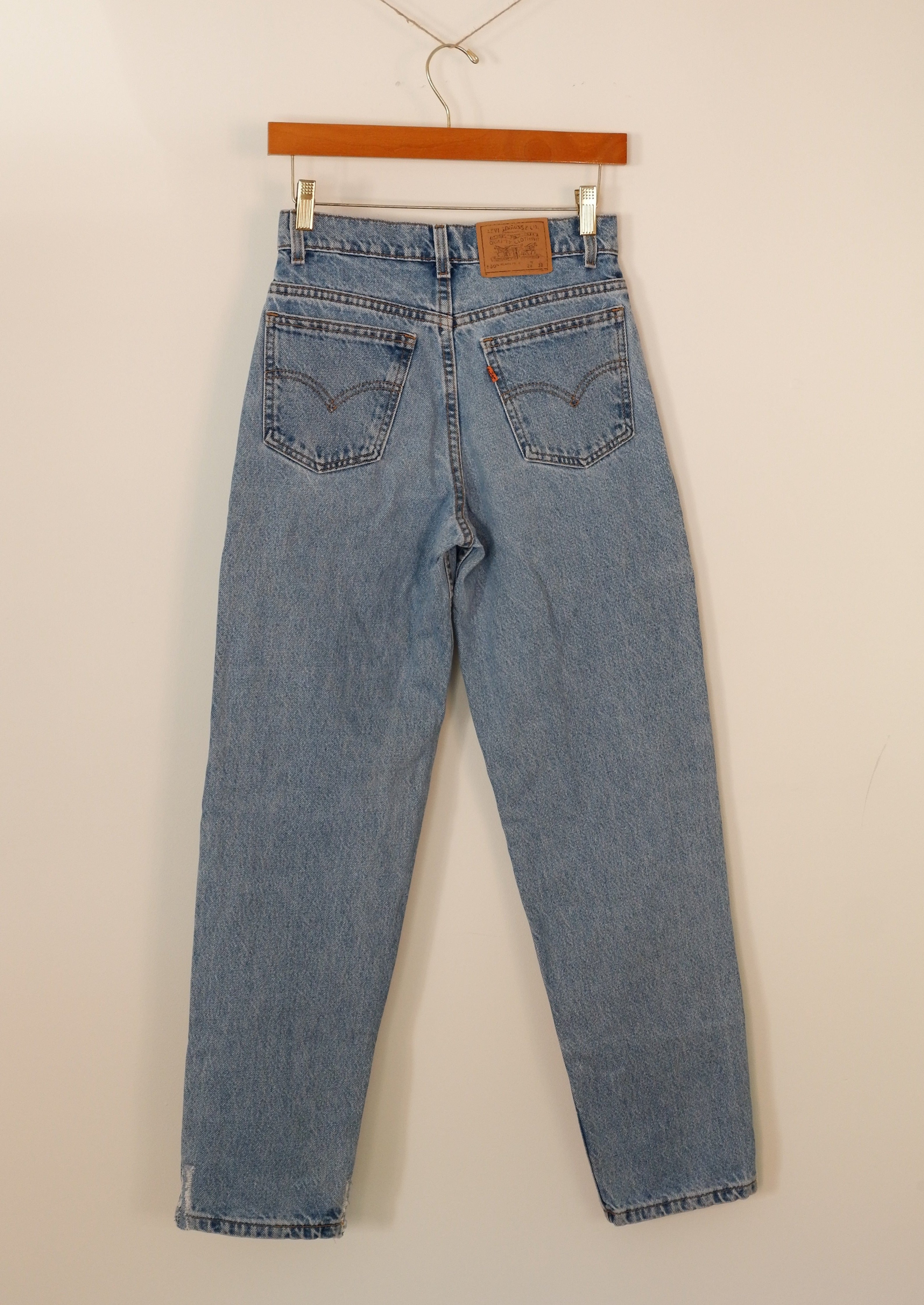 Levis Vintage 550 Medium Light Wash Jeans - 26