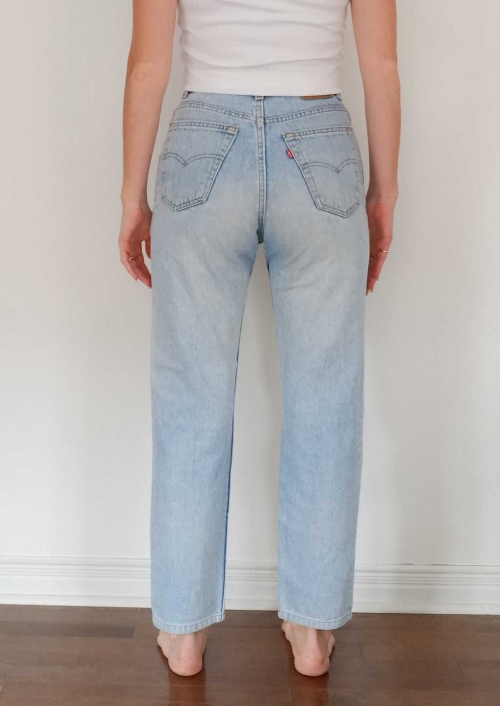 Levis Vintage Light Wash Straight Leg Jeans - 26