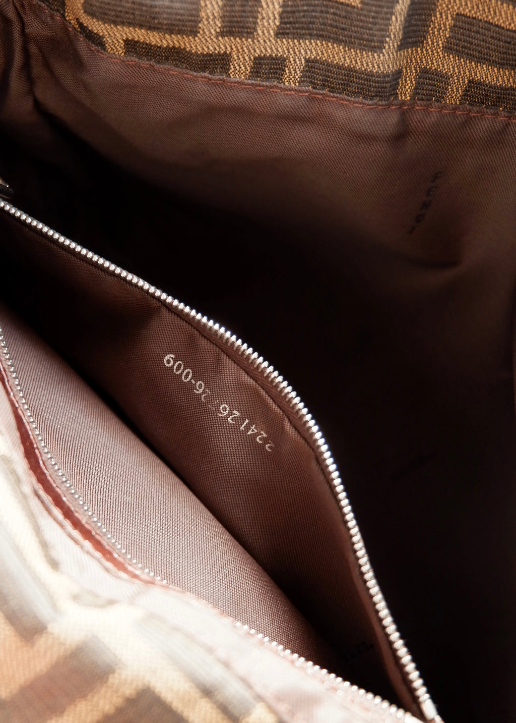 Sac cabas/sac à bandoulière Fendi Zucca authentique d'occasion