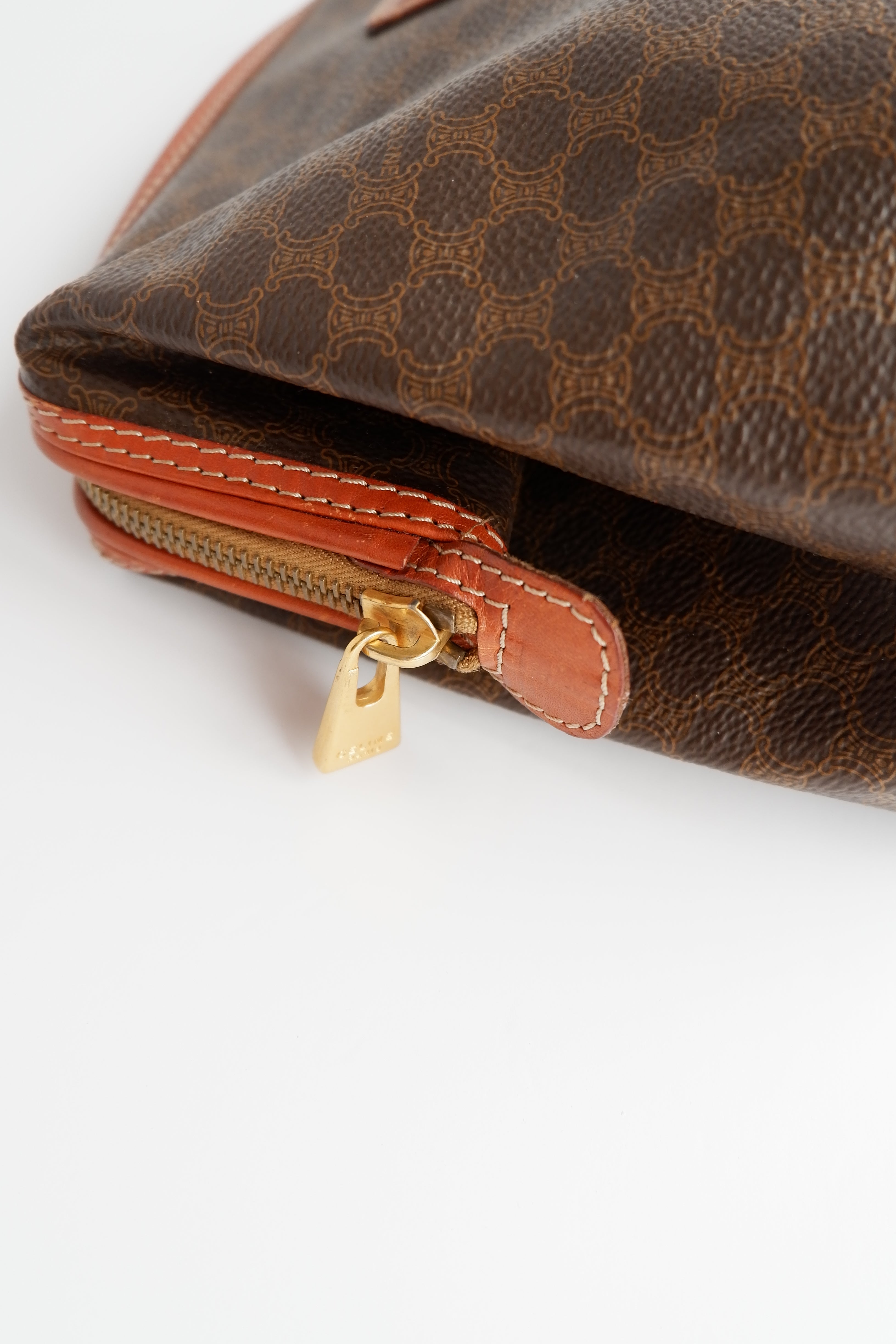 Pochette vintage Celine Macadam marron d'occasion authentique