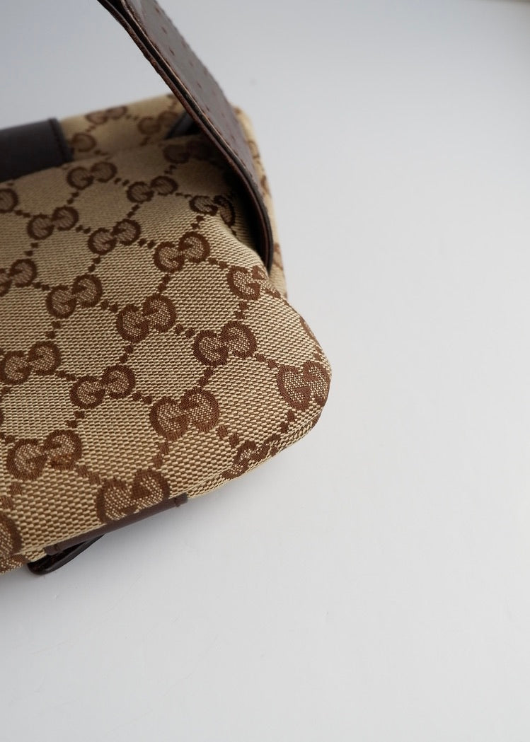 Authentique Sac Banane Gucci Marron en Toile GG et Cuir d'Occasion