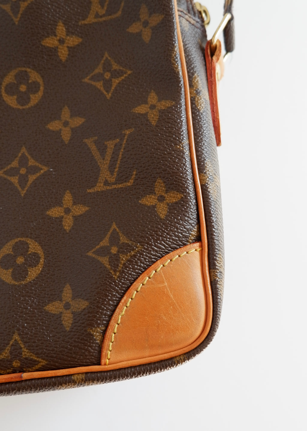Preowned Louis Vuitton Monogram Amazone Crossbody Bag
