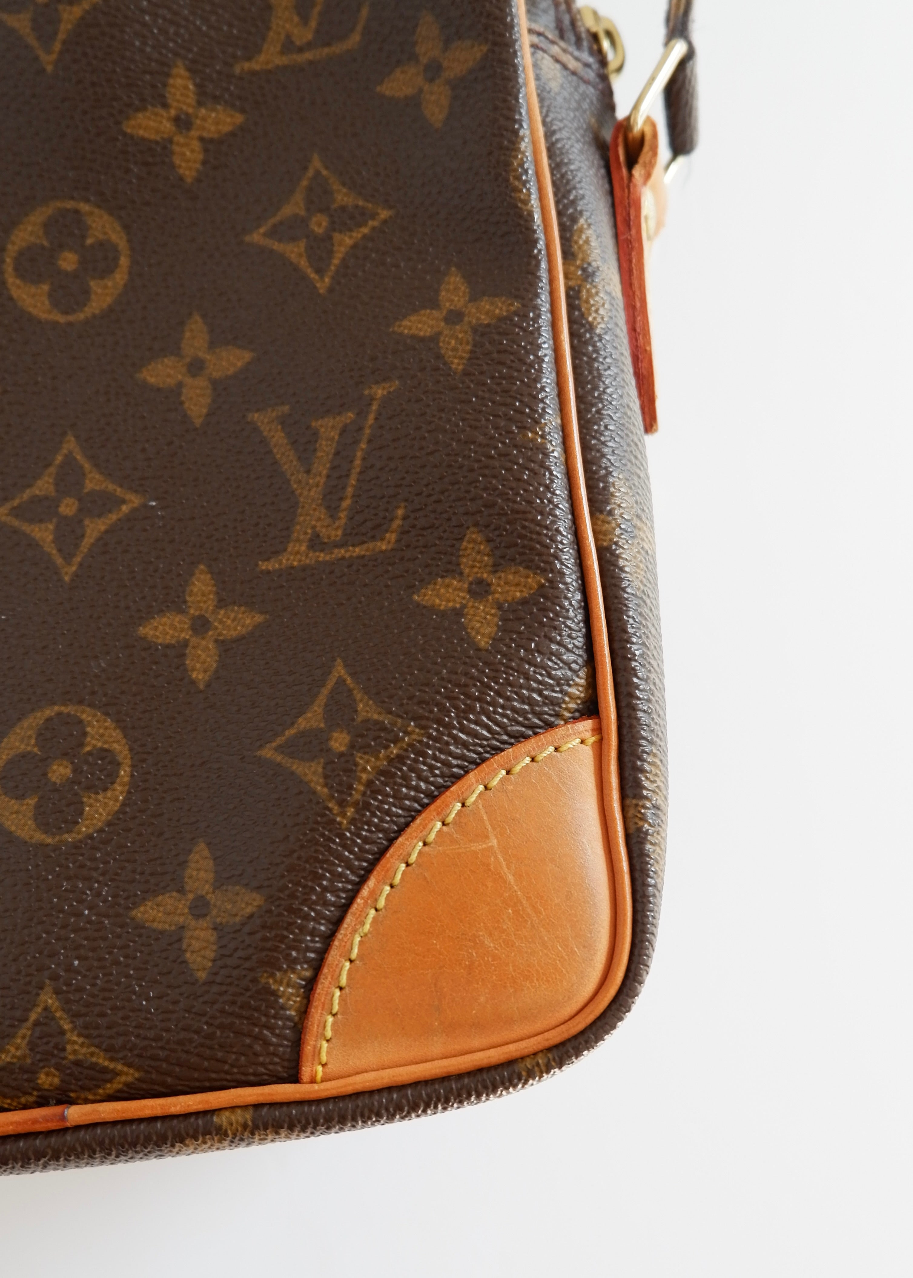 Preowned Louis Vuitton Monogram Amazone Crossbody Bag
