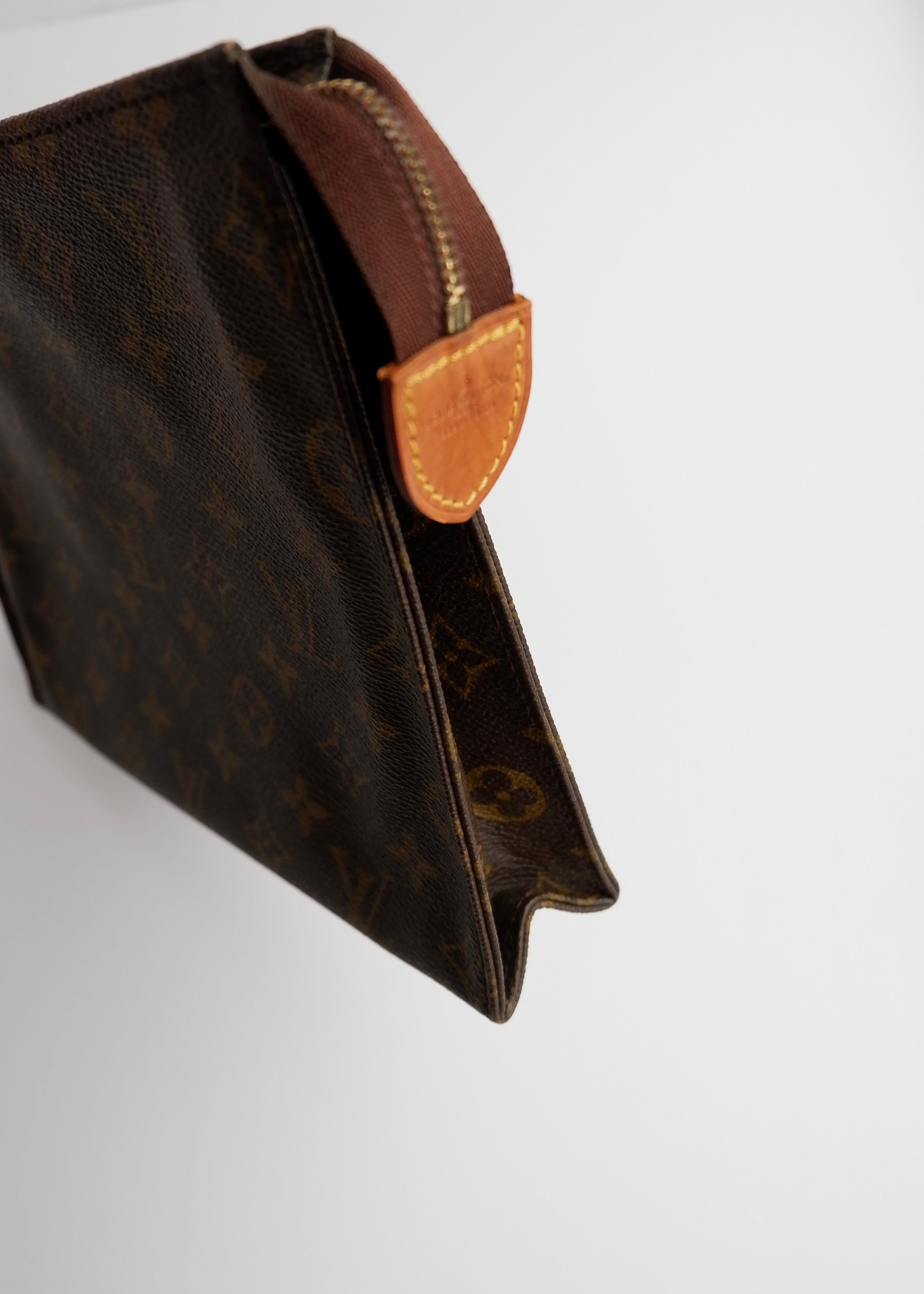 Authentic Preowned Vintage Louis Vuitton Monogram Toiletry 26 Pouch