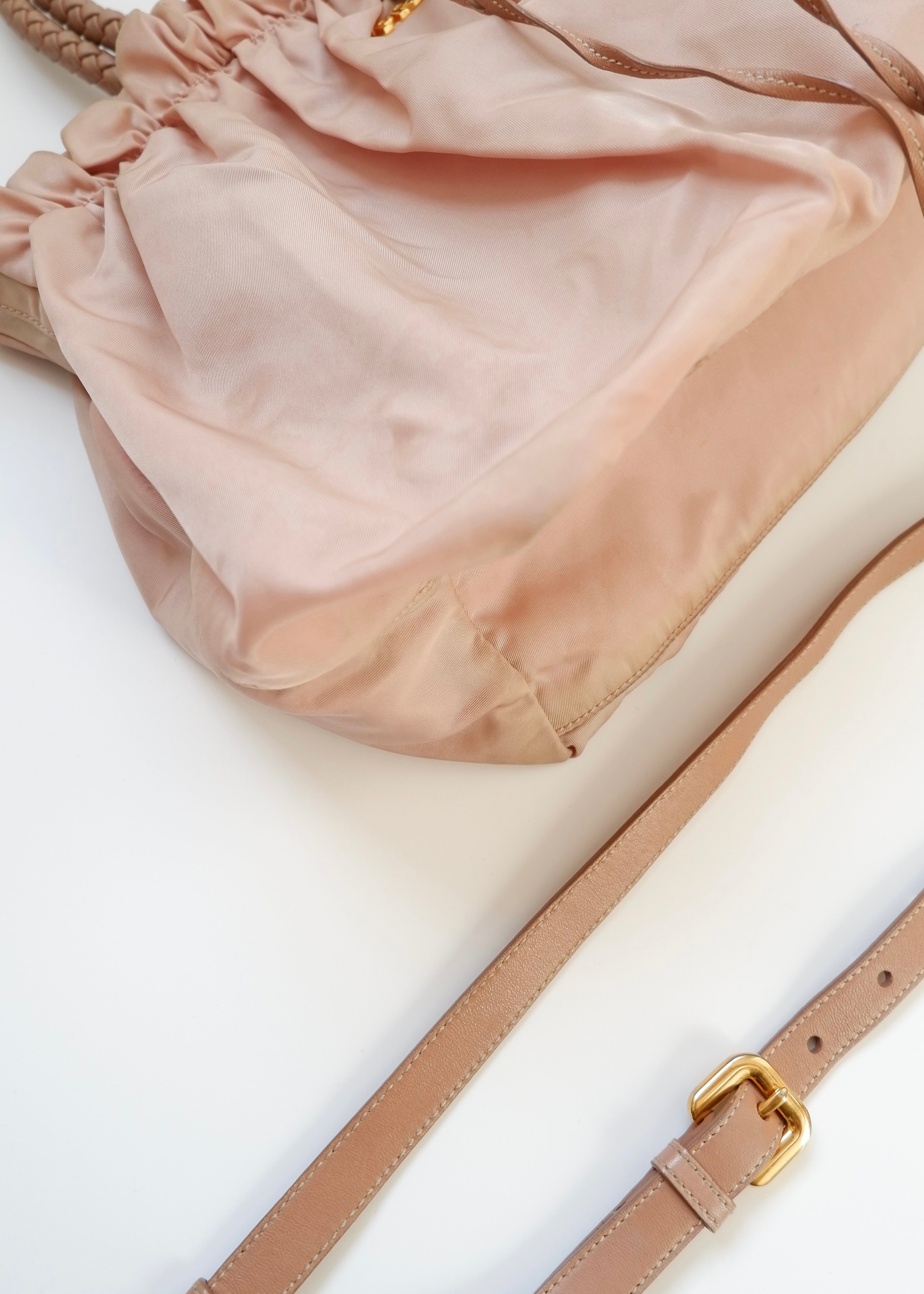 Sac Prada en nylon rose poudré deux en un authentique et d'occasion