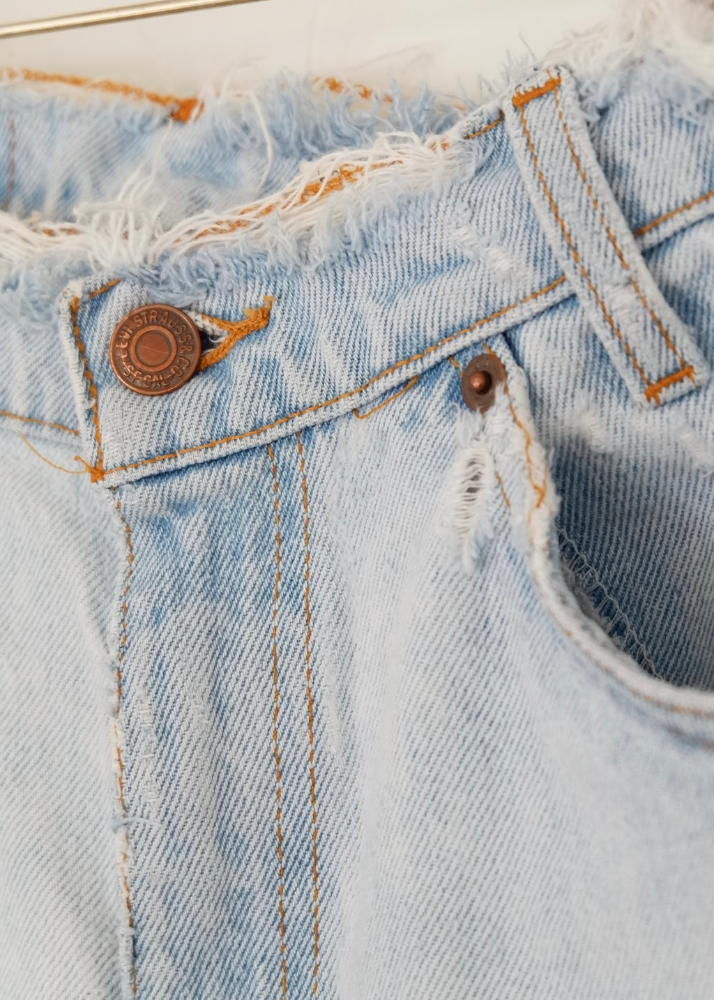 Levis Vintage 550 Jean vieilli légèrement délavé - 28