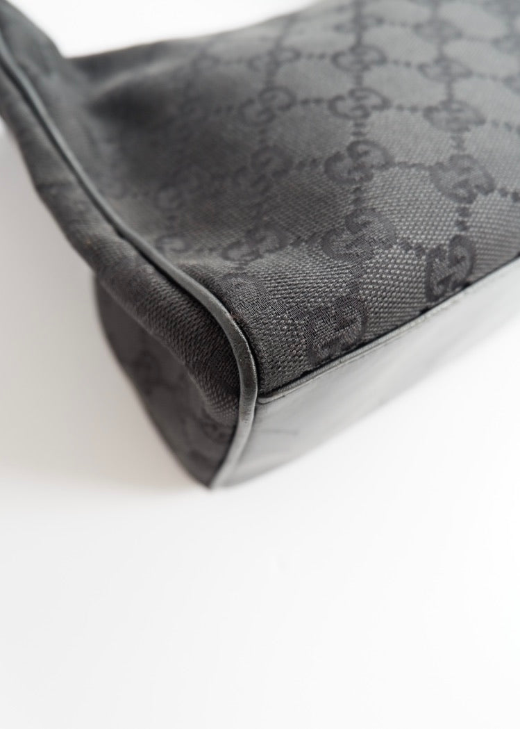 Preowned Gucci Black GG Canvas Leather Strap Shoulder Bag