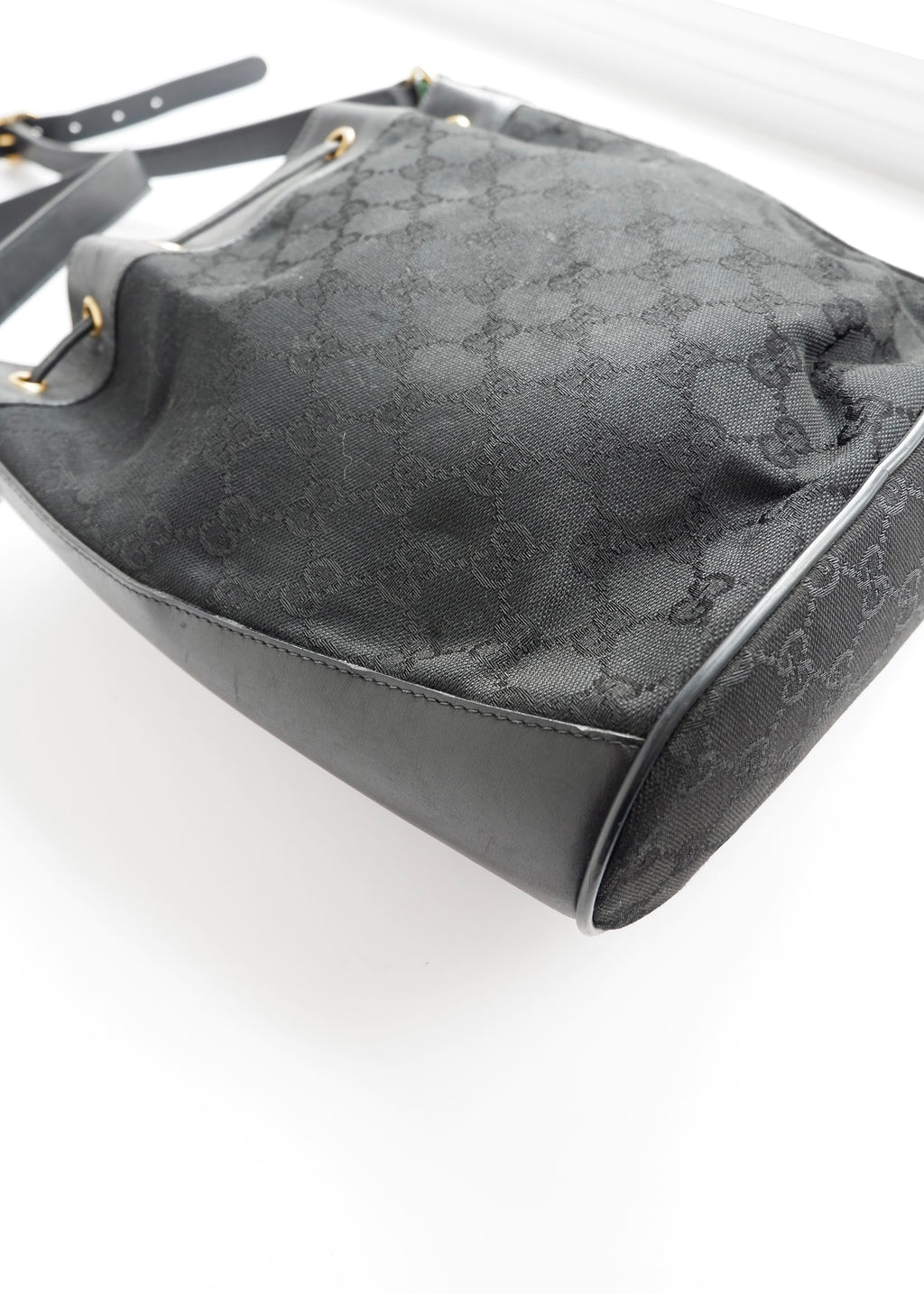 Preowned Gucci Black GG Canvas Drawstring Crossbody Bag