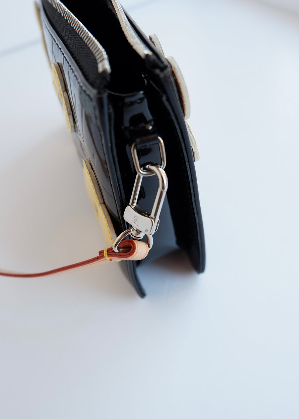Pochette Louis Vuitton Lexington en Vernis Amarante Fleuri authentique d'occasion