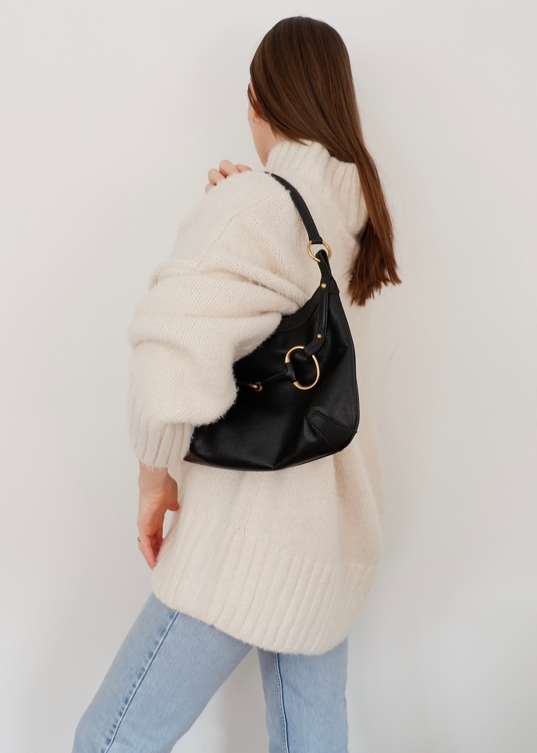 Sac à bandoulière Gucci d'occasion authentique en cuir noir avec mors