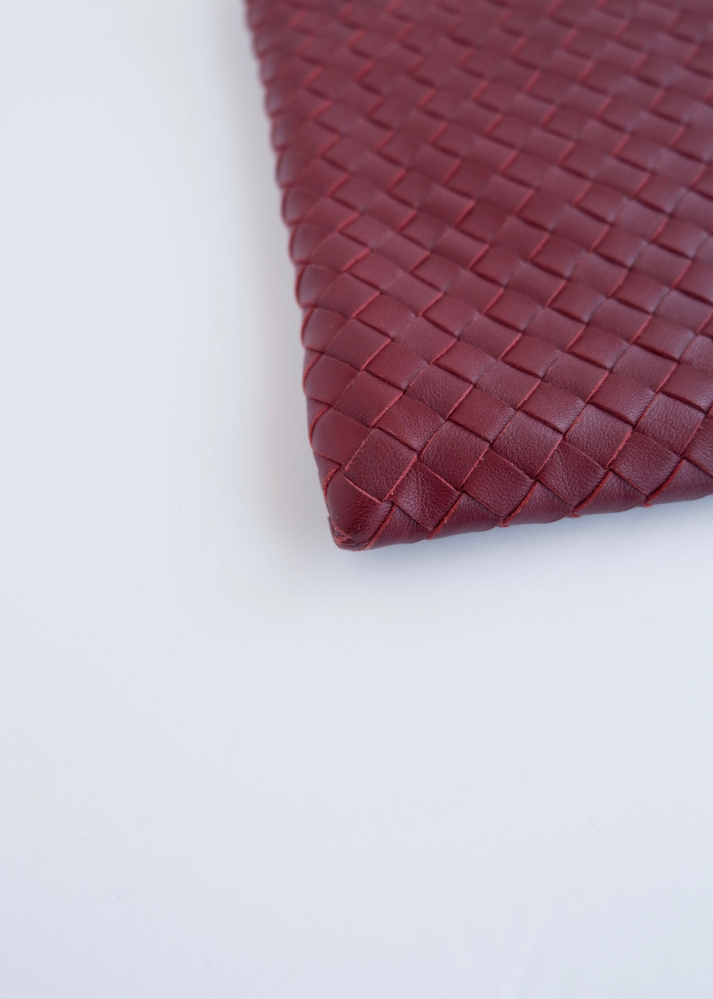 Authentic Prowned Bottega Veneta Burgundy Leather Woven Pouch