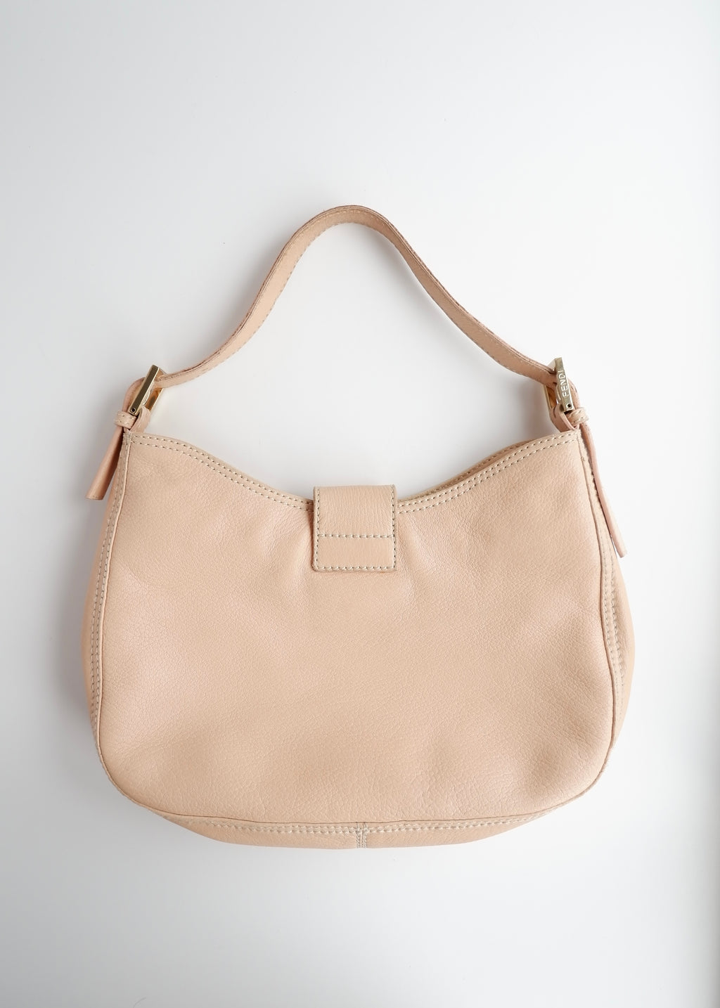 Sac à bandoulière Fendi d'occasion en cuir rose clair authentique