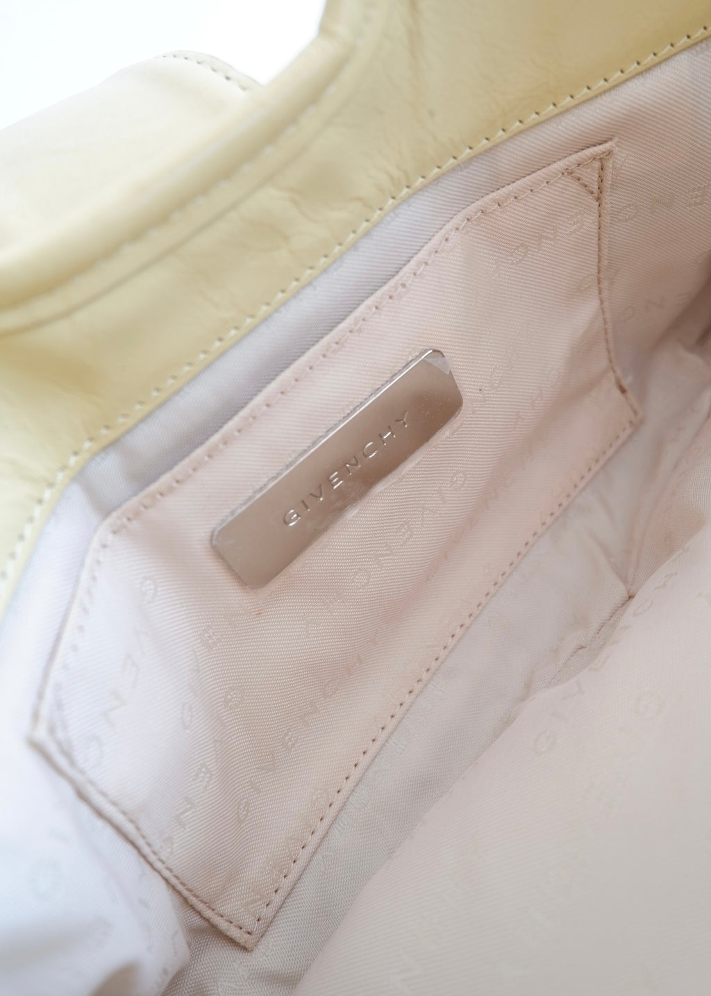 Preowned Givenchy Yellow Leather Small Handbag