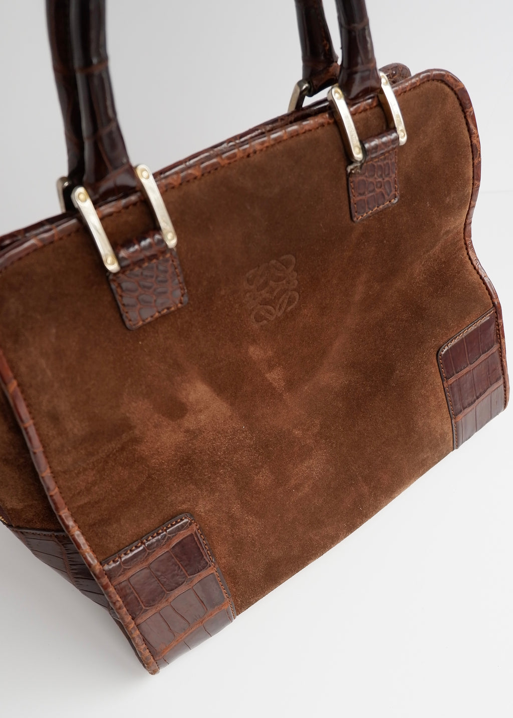 Sac à main Loewe authentique d'occasion en daim marron