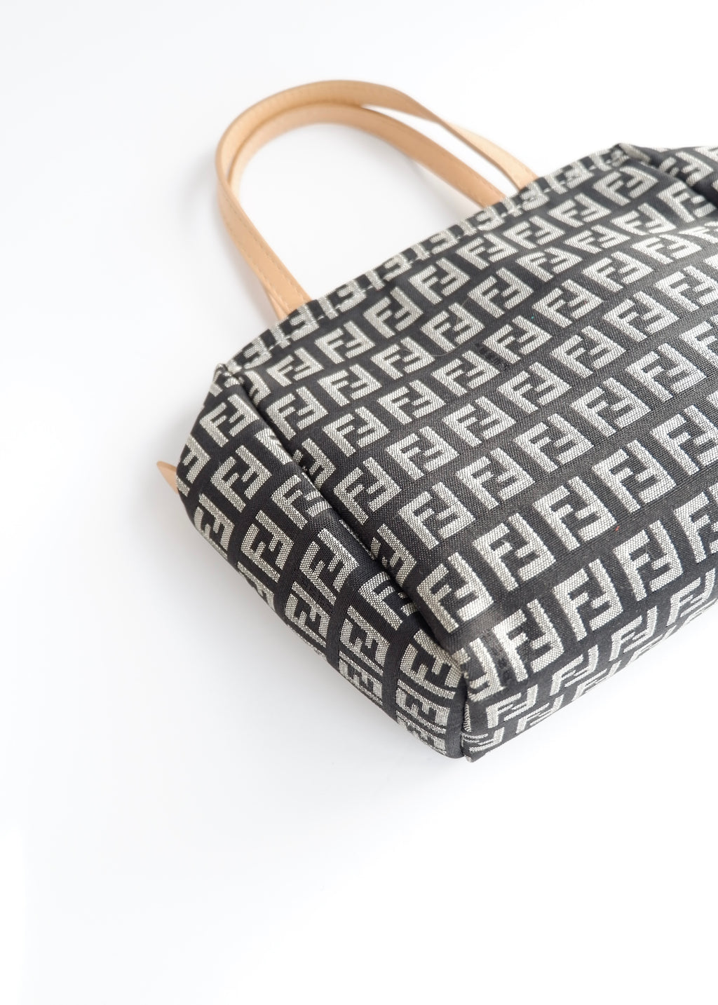 Authentique petit sac fourre-tout Fendi Zucchino noir/beige d'occasion