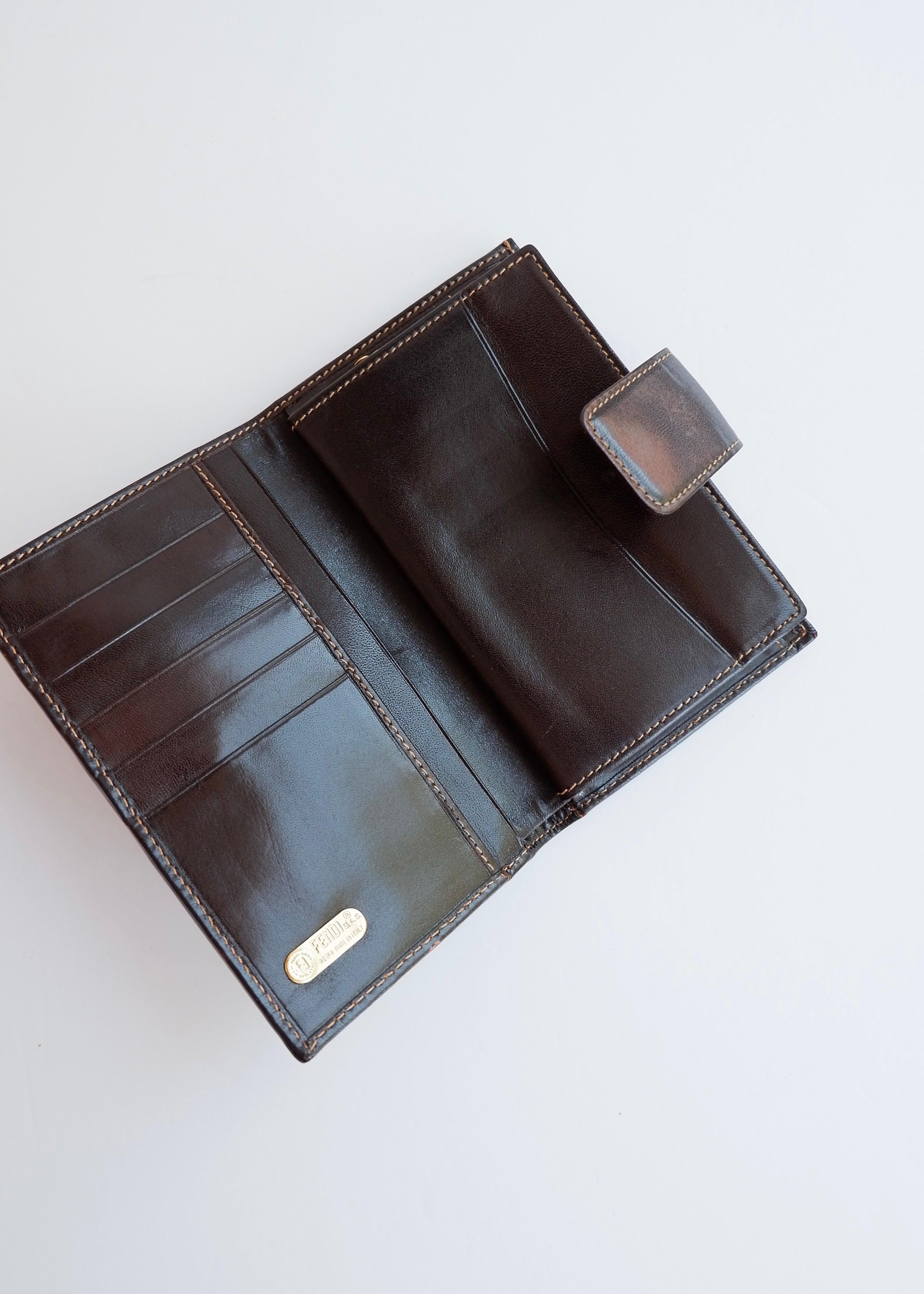 Preowned Vintage Fendi Brown Zucca Canvas/Leather Twist Lock Wallet