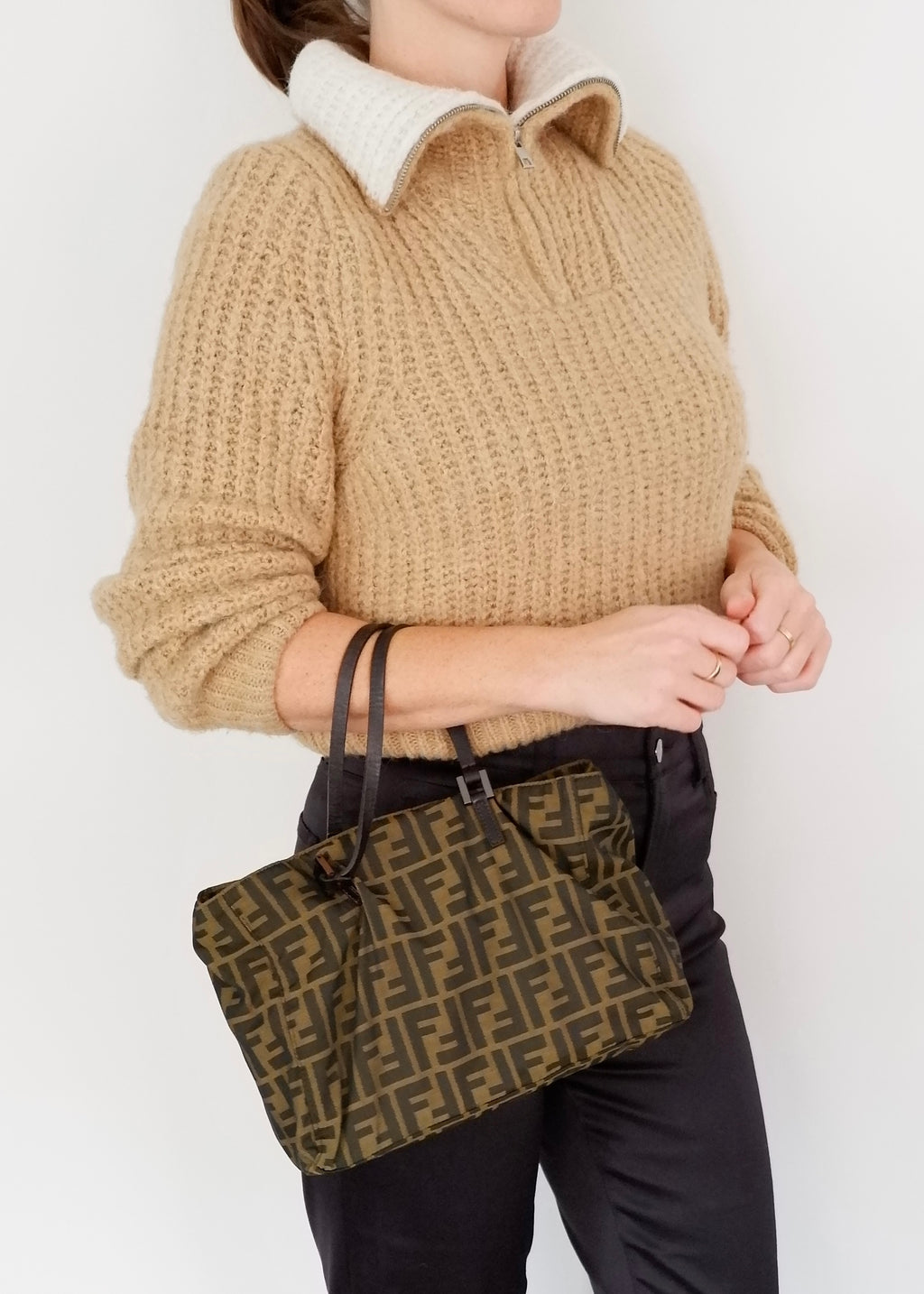 Sac à main Fendi d'occasion authentique vintage en toile Zucca marron