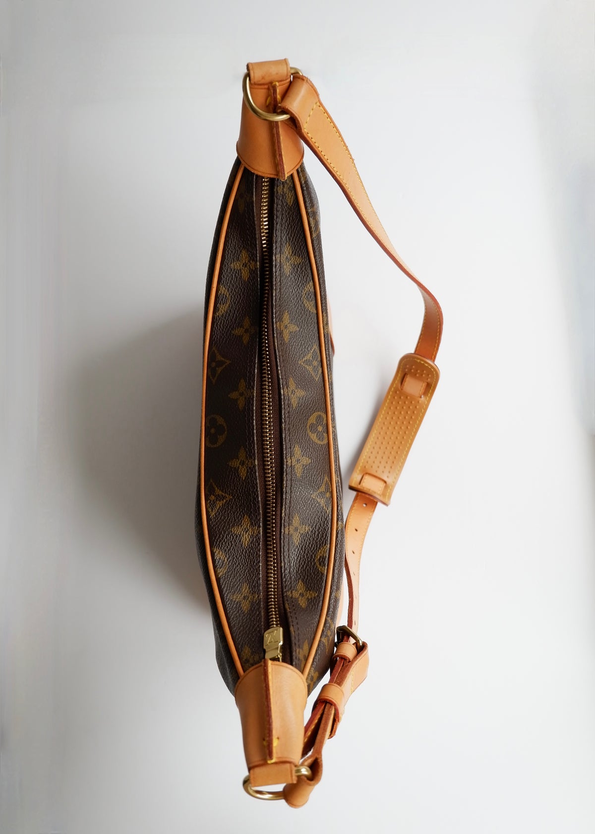 Preowned Louis Vuitton Monogram Boulogne 30 Shoulder Bag