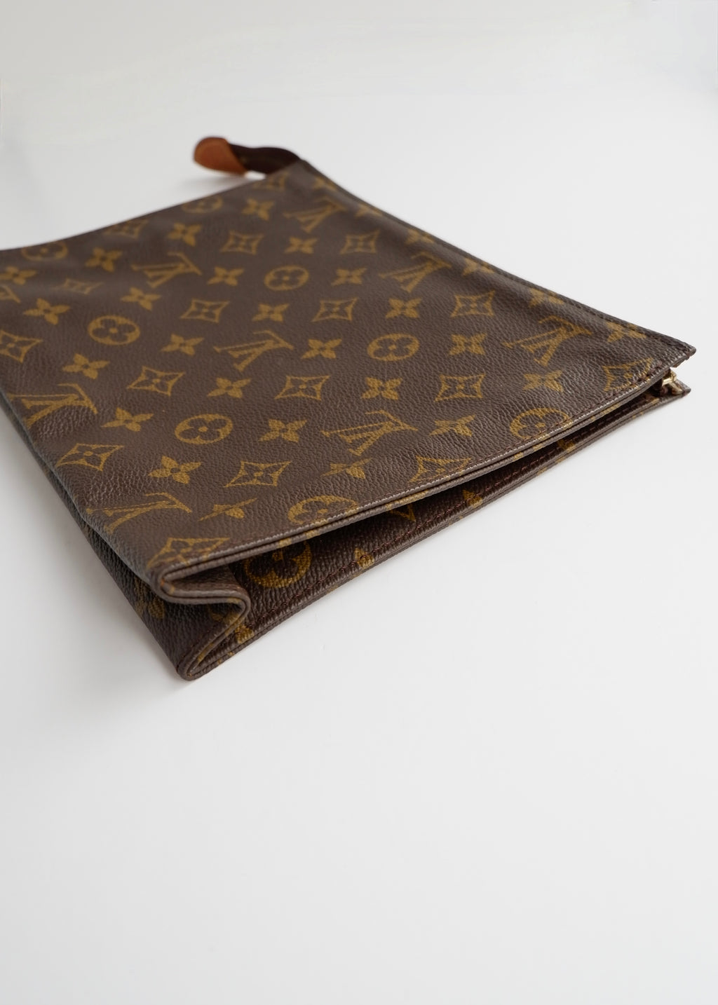 Preowned Louis Vuitton Monogram Toiletry 26 Pouch