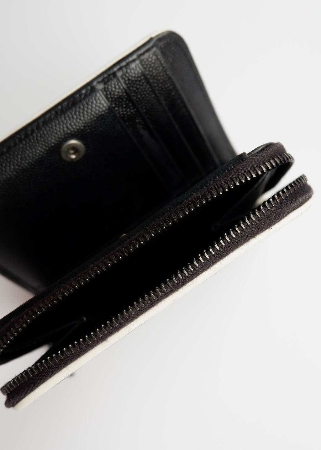 Authentic Preowned Saint Laurent YSL Black/ White Bi-Fold Short Wallet