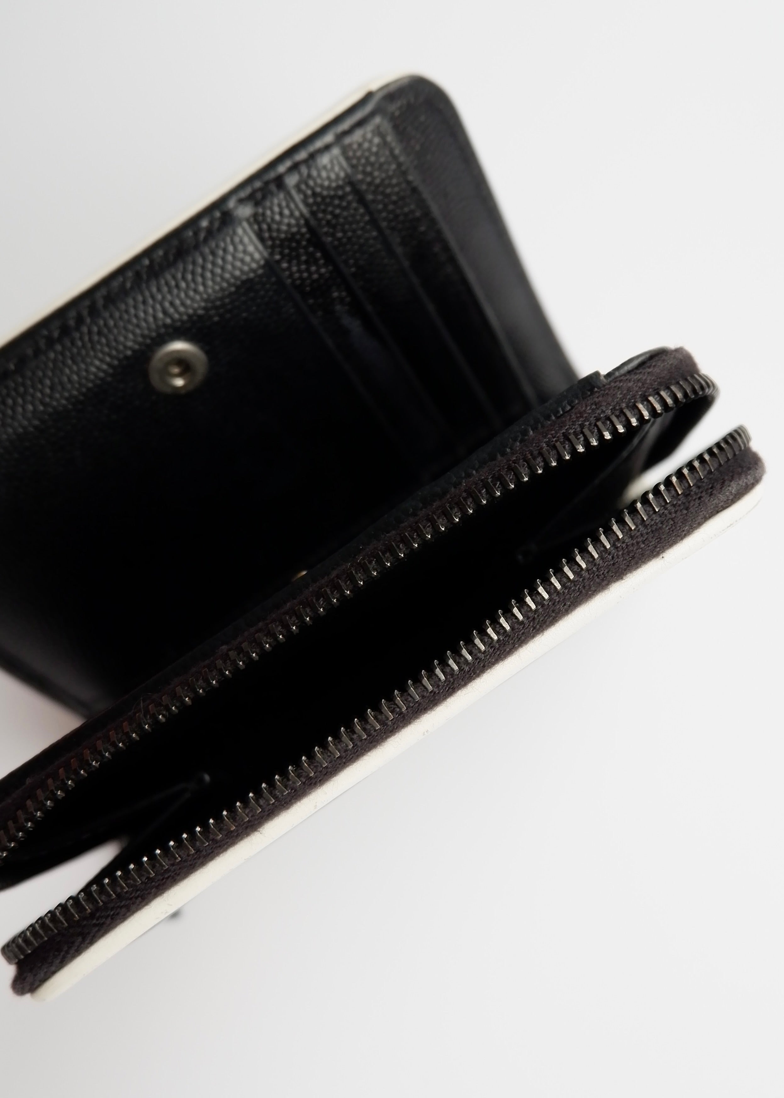 Authentic Preowned Saint Laurent YSL Black/ White Bi-Fold Short Wallet