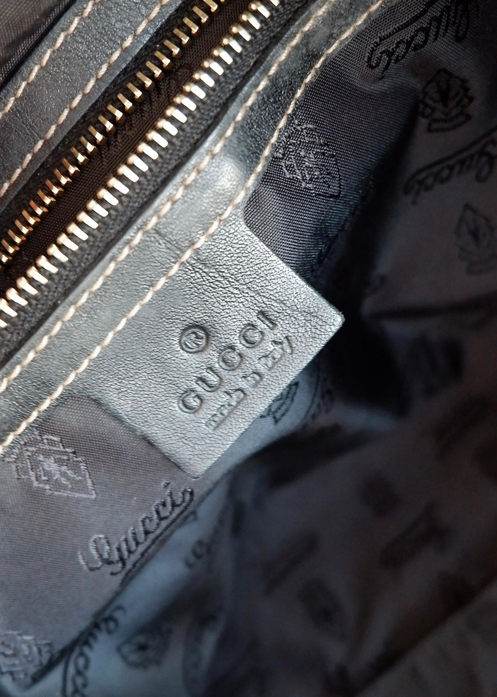 Preowned Gucci Black Dialux/ Patent Leather Britt Shoulder Tote