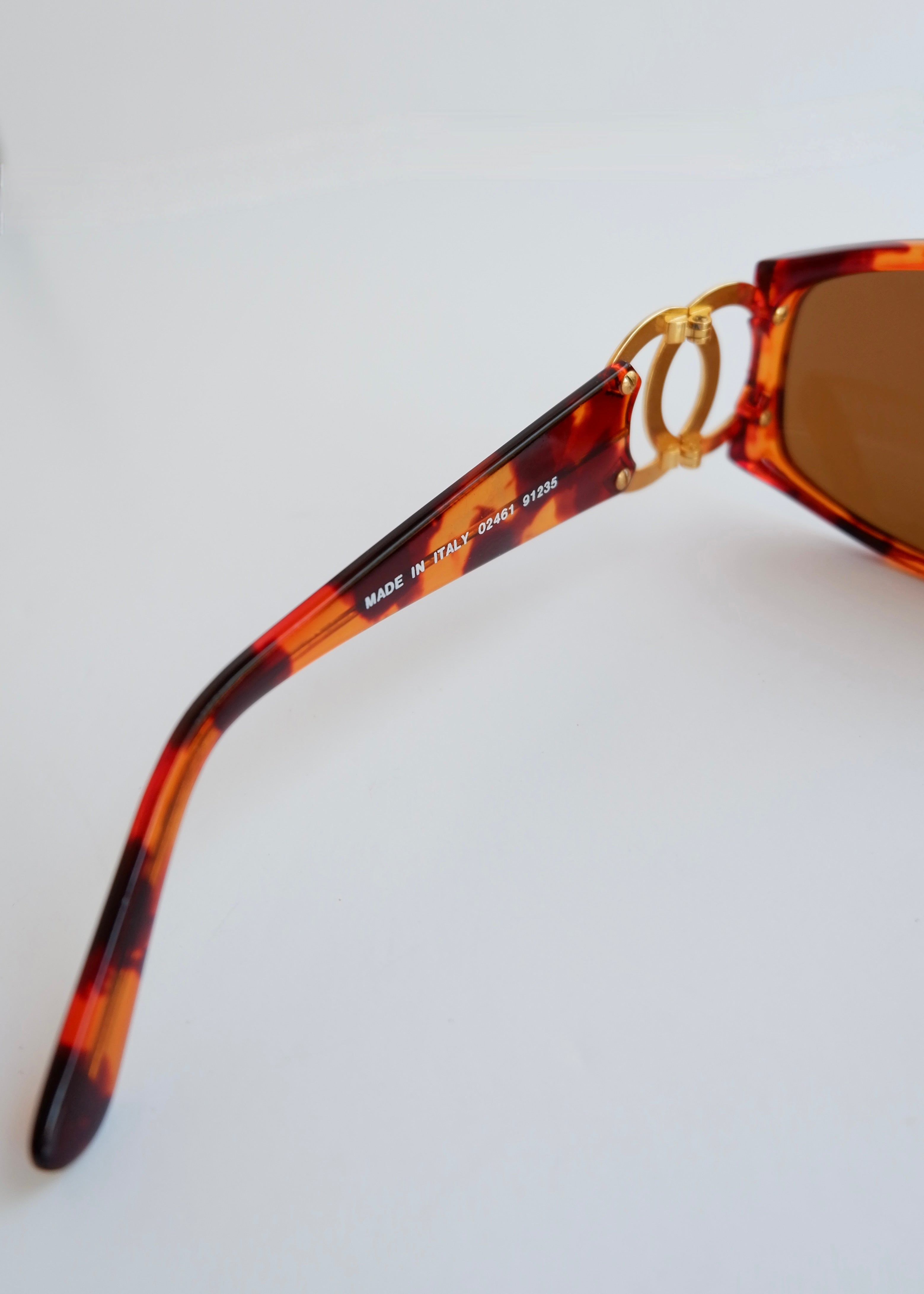 Preowned Vintage Chanel Brown Acetate Tortoise Square Frame Sunglasses