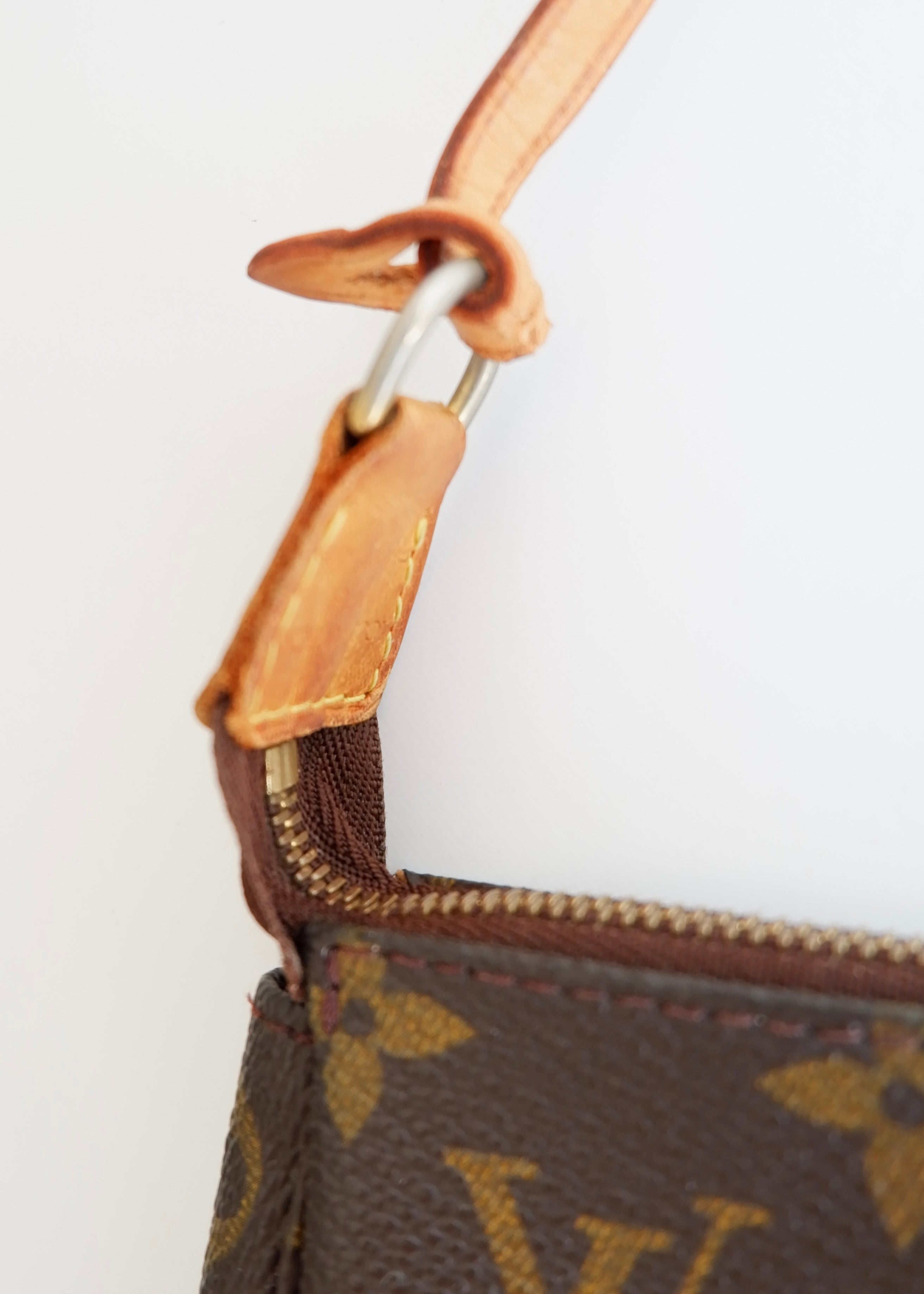 Pochette Accessoires Louis Vuitton Monogram Authentique d'occasion