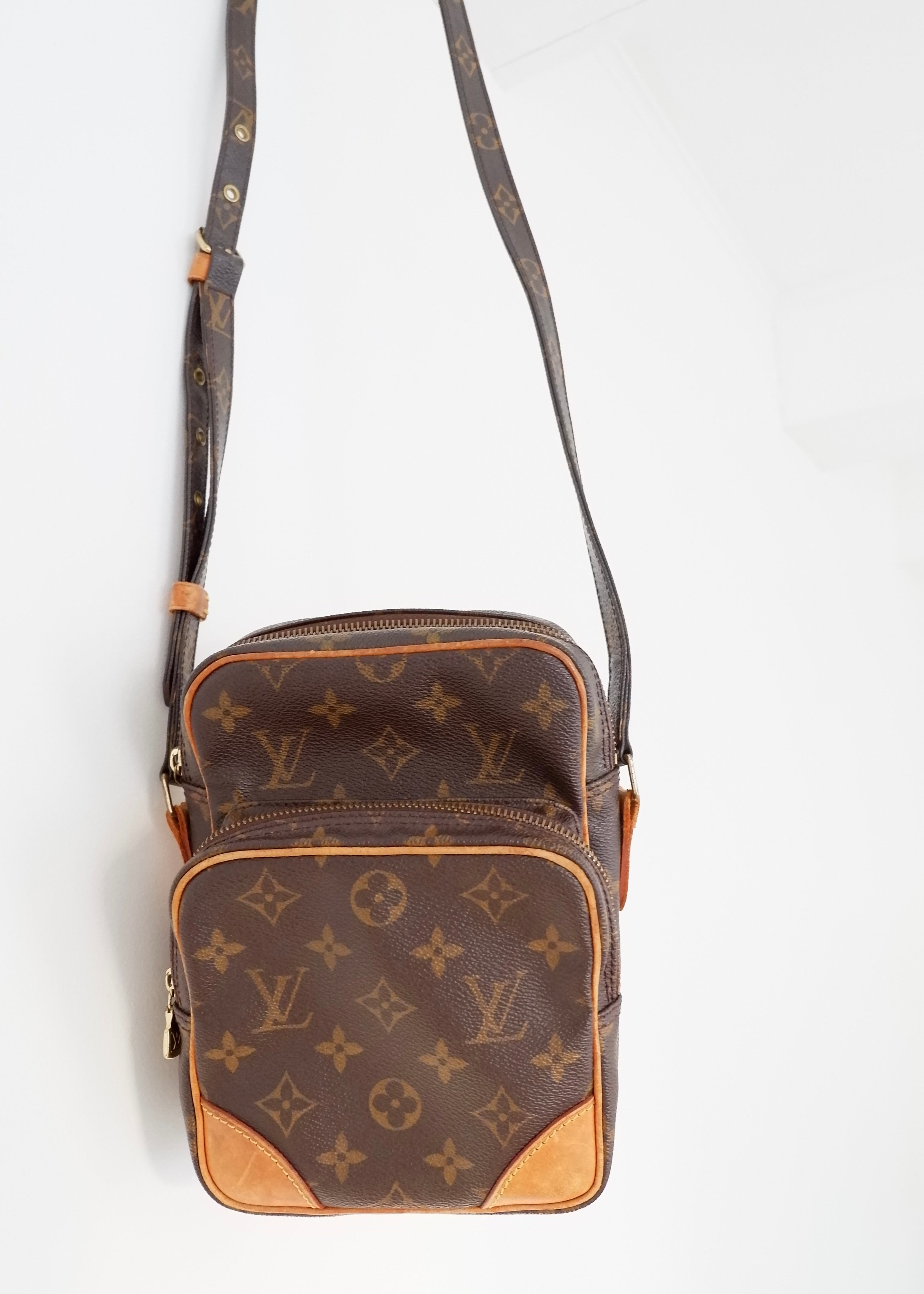 Sac bandoulière Louis Vuitton Amazone Monogram authentique d'occasion