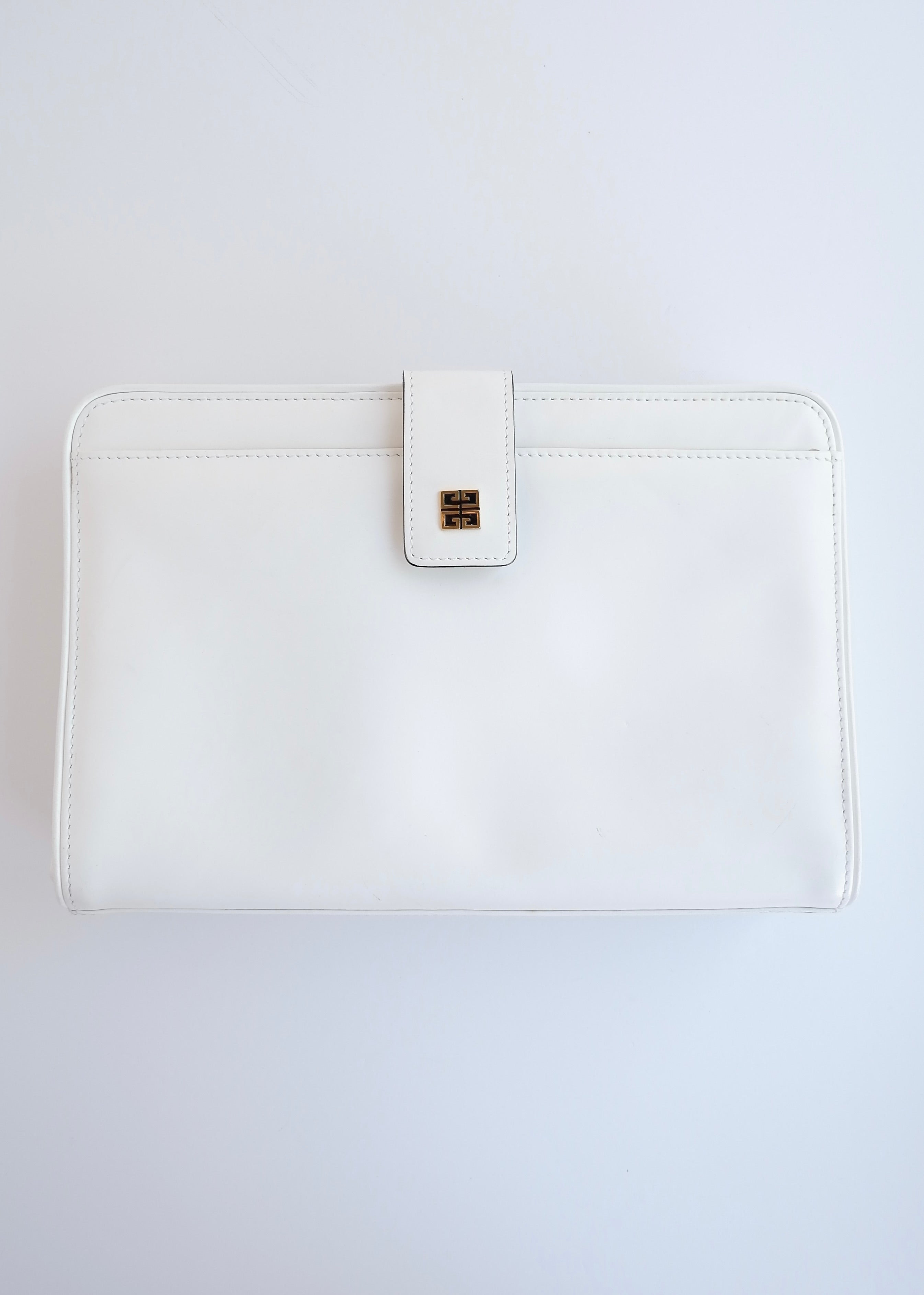 Pochette en cuir blanc Givenchy vintage authentique d'occasion