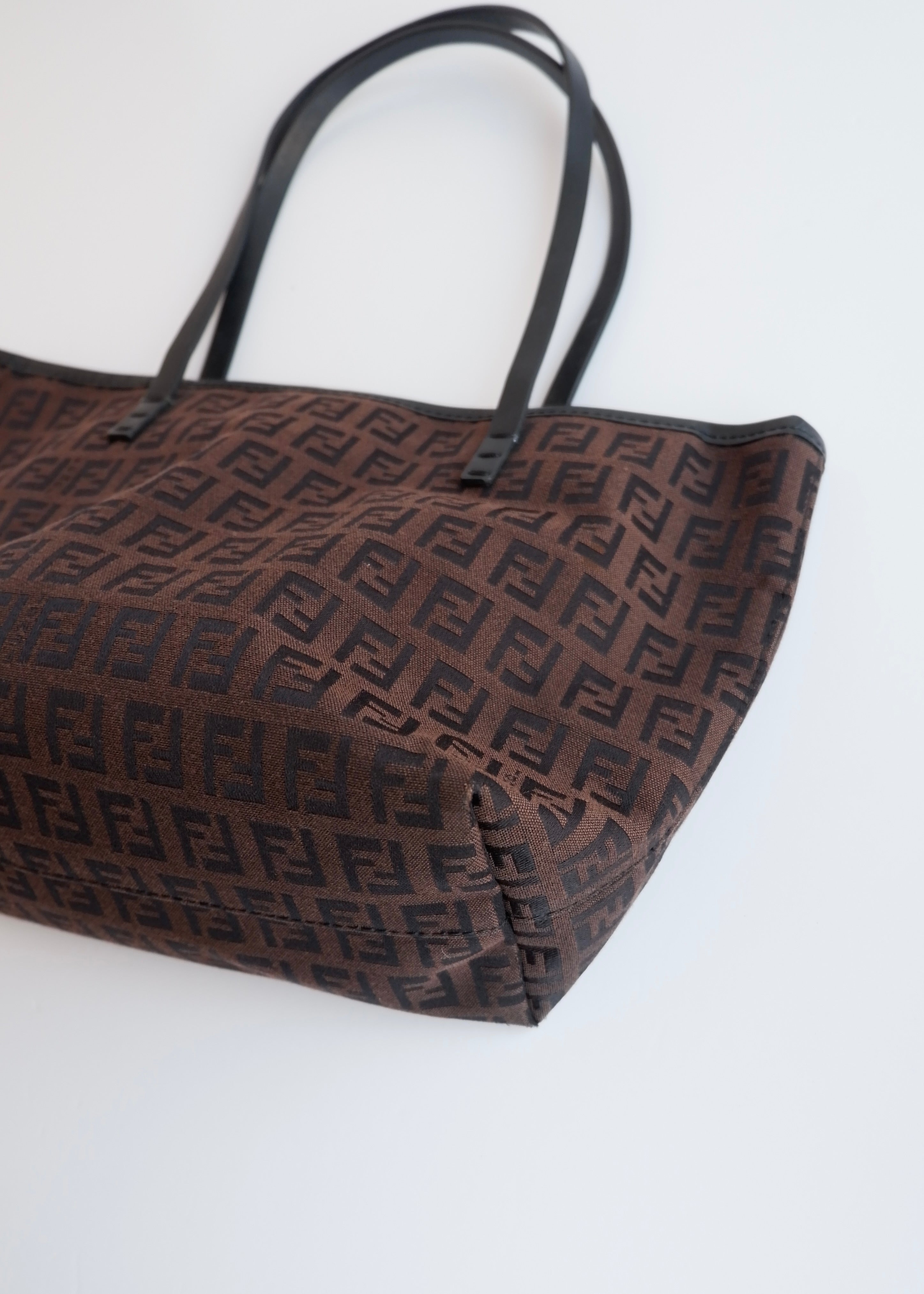 Authentique Petit Sac Fourre-tout Fendi Zucchino Marron Pré-adoré