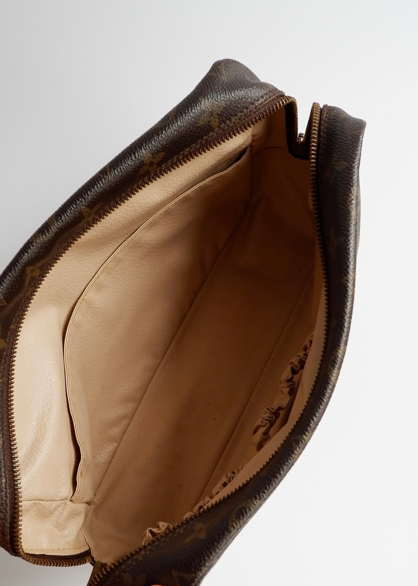 Authentic Preowned Vintage Louis Vuitton Monogram Large Toiletry Pouch