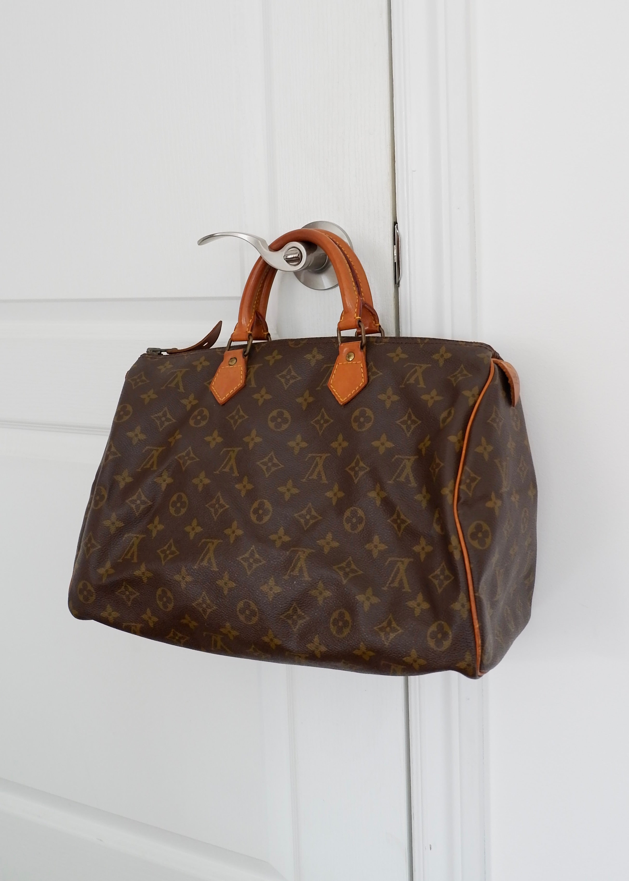 Authentique Sac Vintage d'occasion Louis Vuitton Monogram Speedy 35