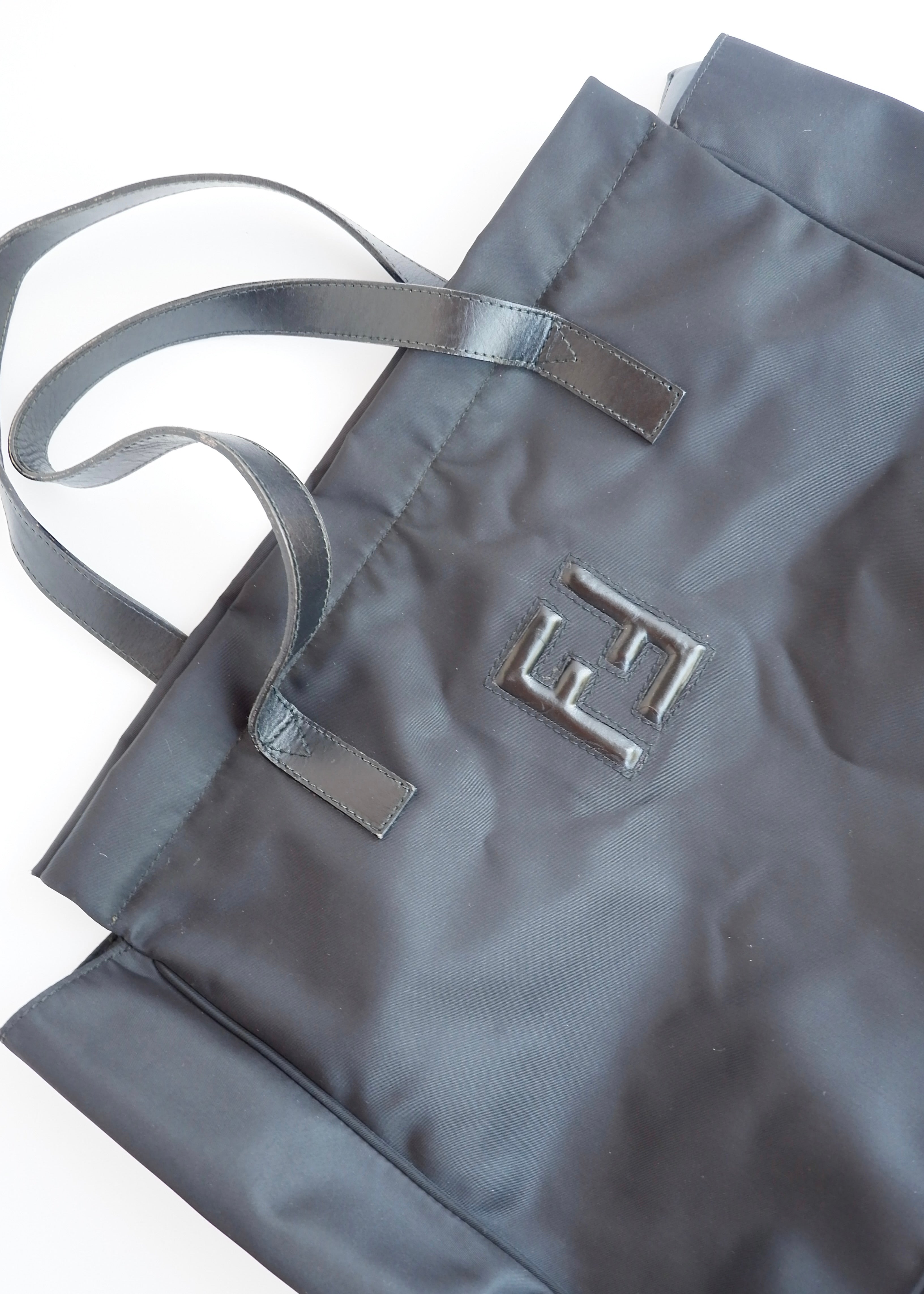 Authentique Sac Cabas Fendi Noir en Nylon FF d'occasion