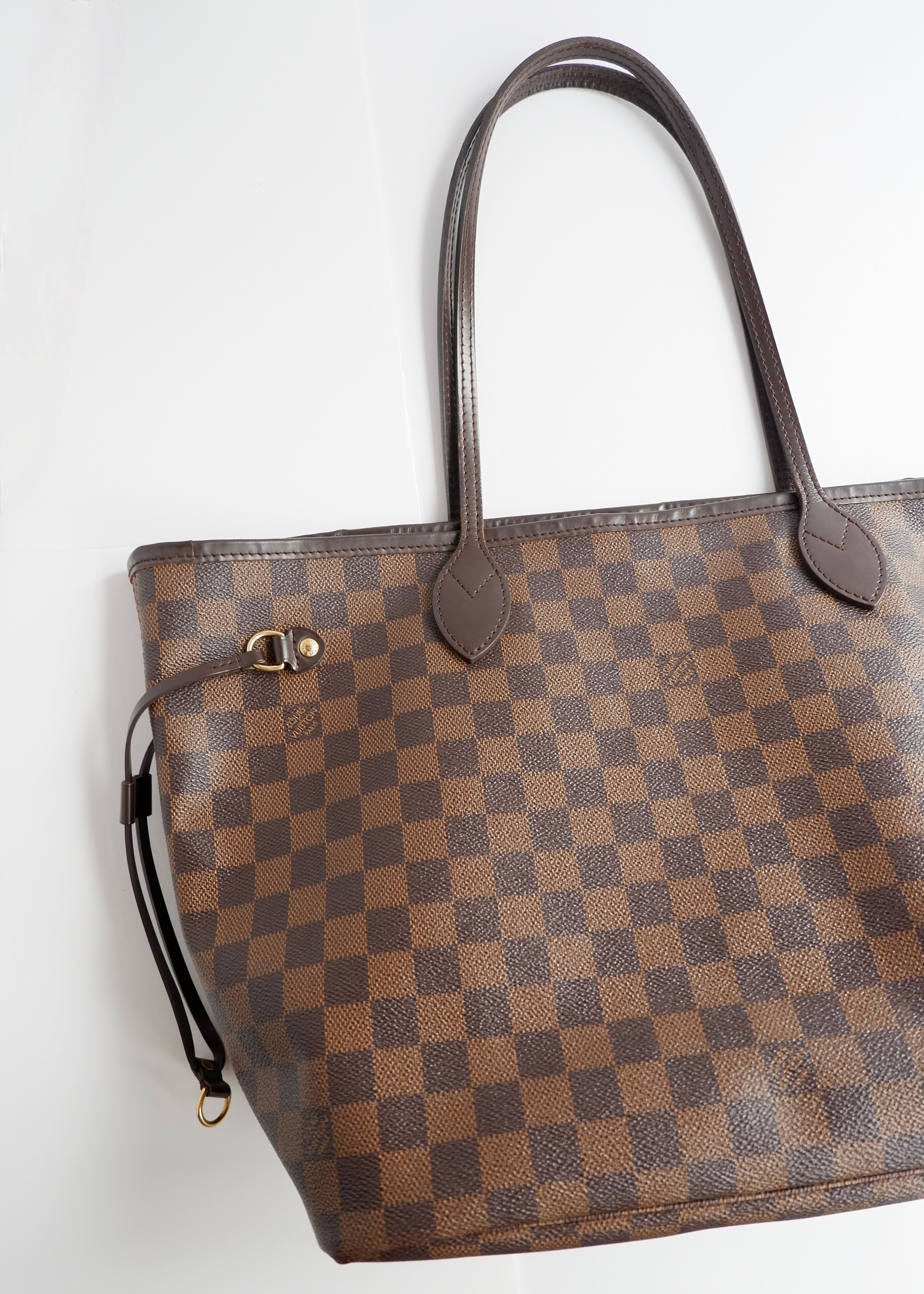 Preowned Louis Vuitton Damier Ebene Neverfull MM