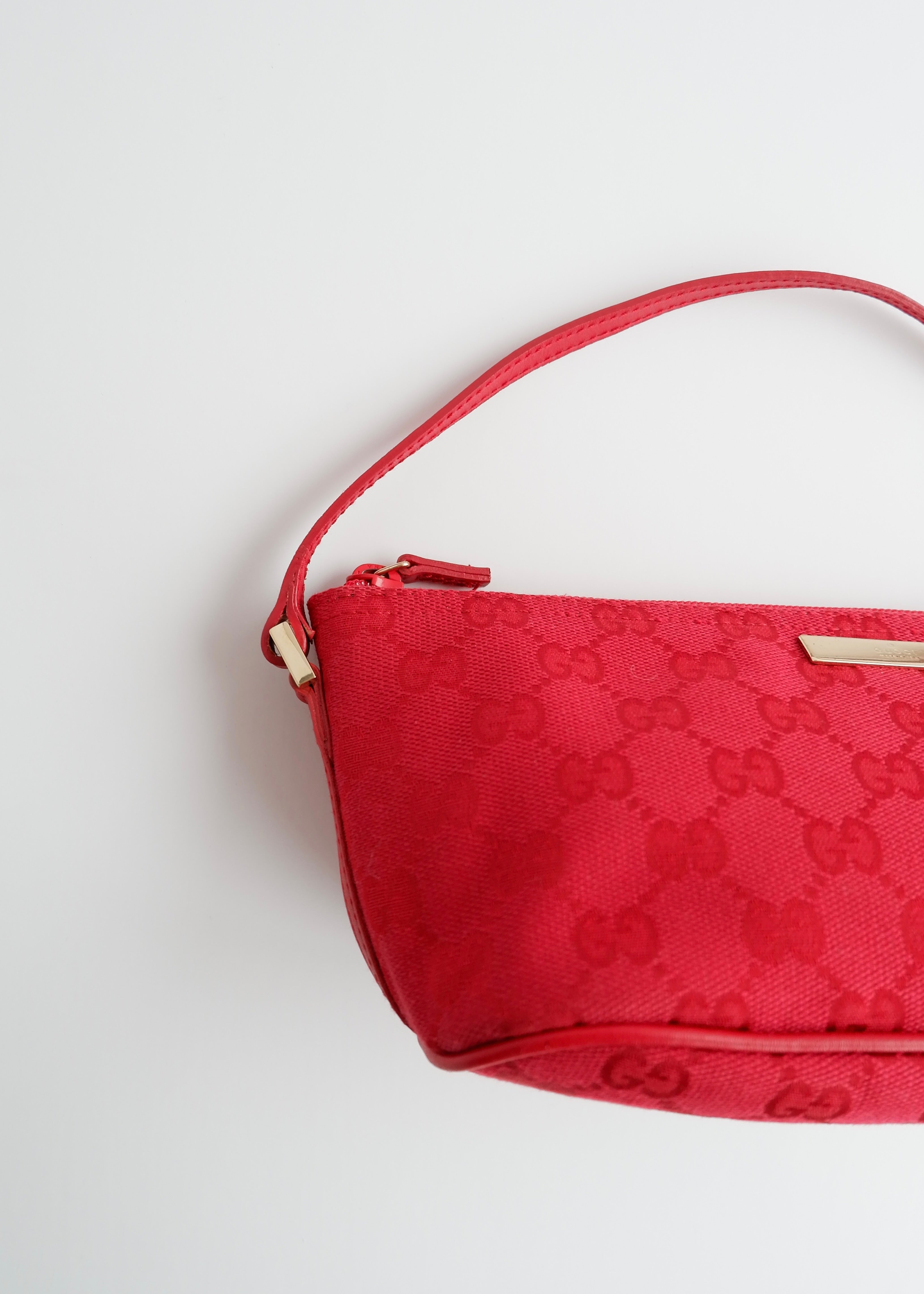 Authentic Preowned Gucci Red GG Canvas Boat Pochette Shoulder Bag