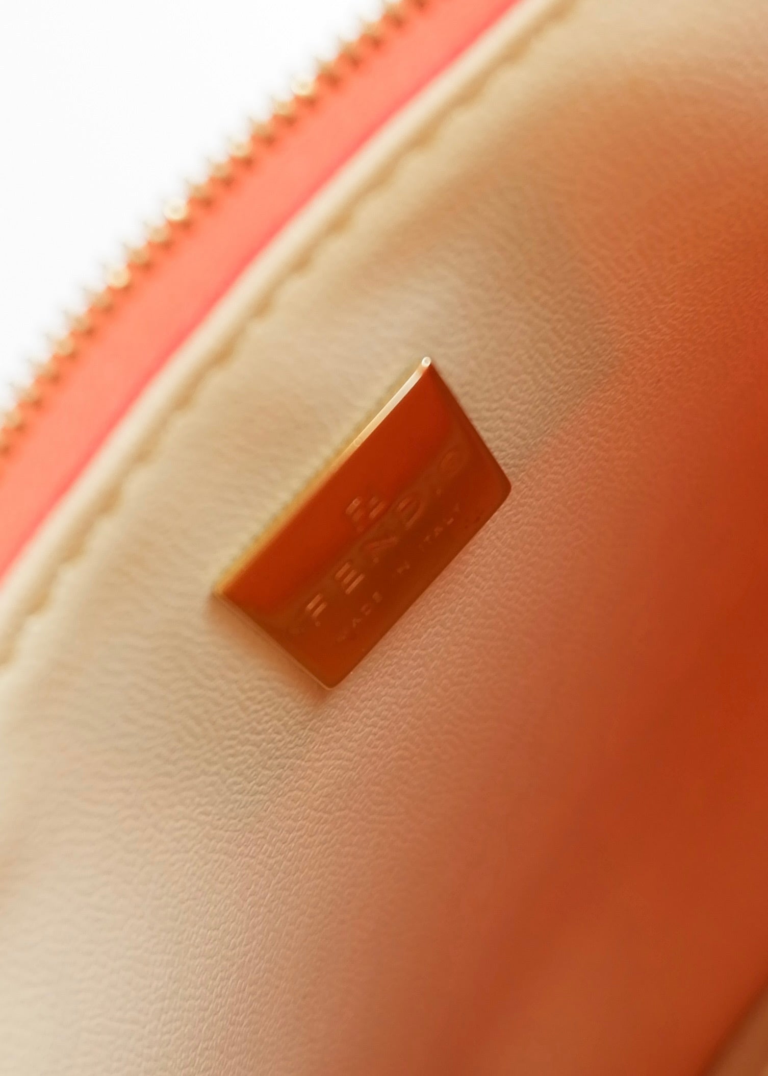 Authentique sac micro bandoulière Fendi Orange Zucchino en toile enduite d'occasion