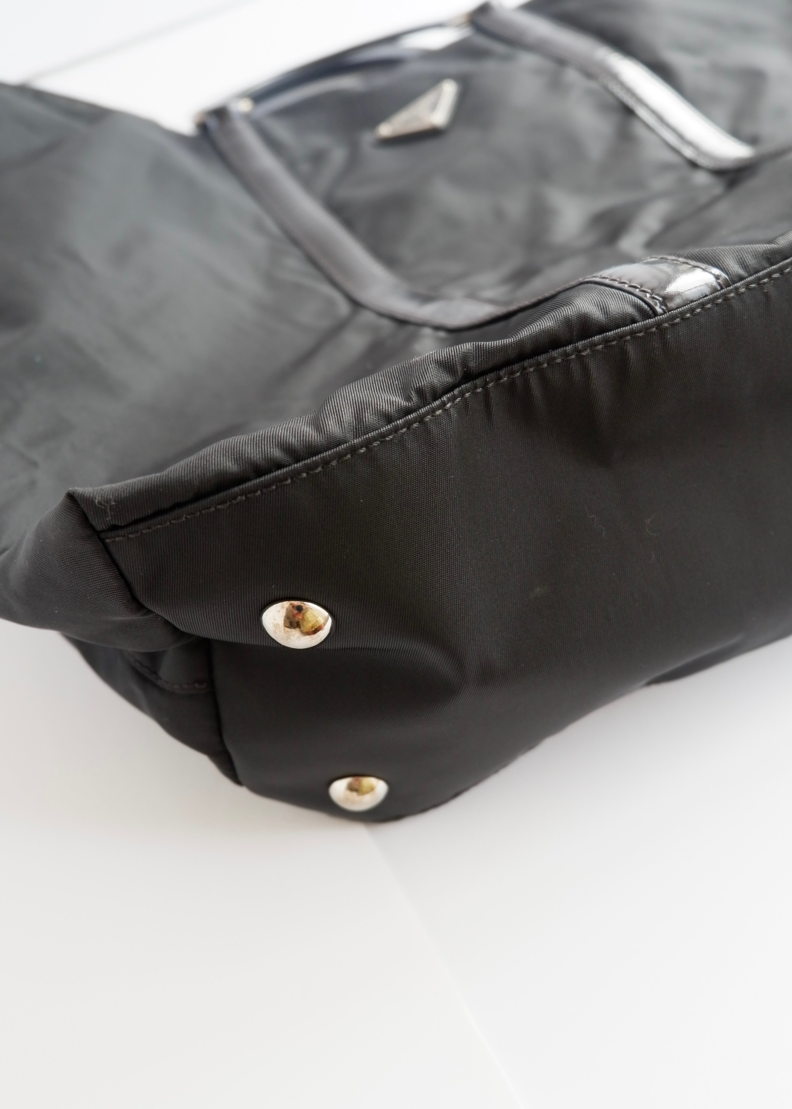 Preowned Prada Black Nylon/Leather Two Way Messenger Tote